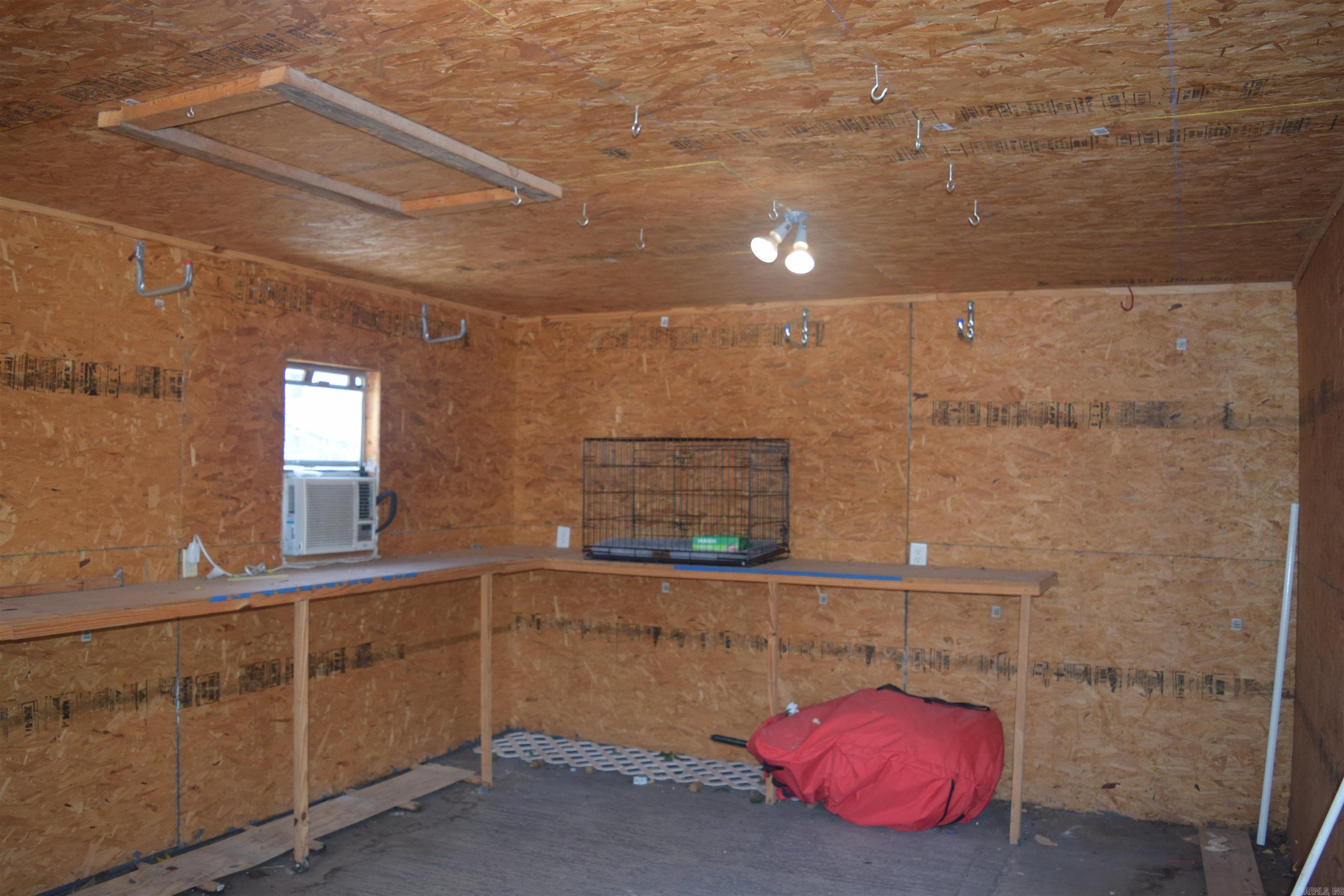 BRADENS ADDN TO JACK - Residential