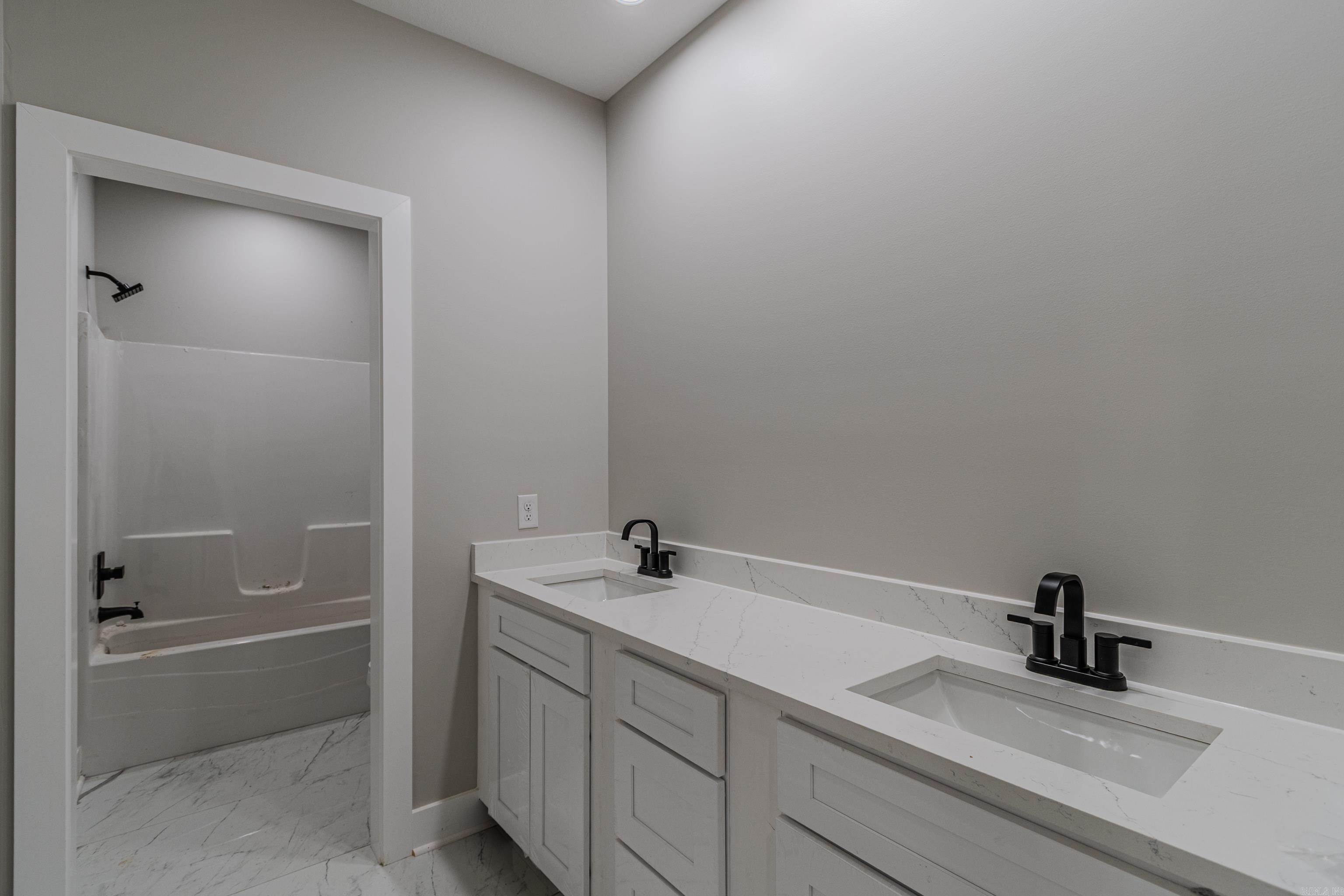 SILO RIDGE ESTATES - Residential