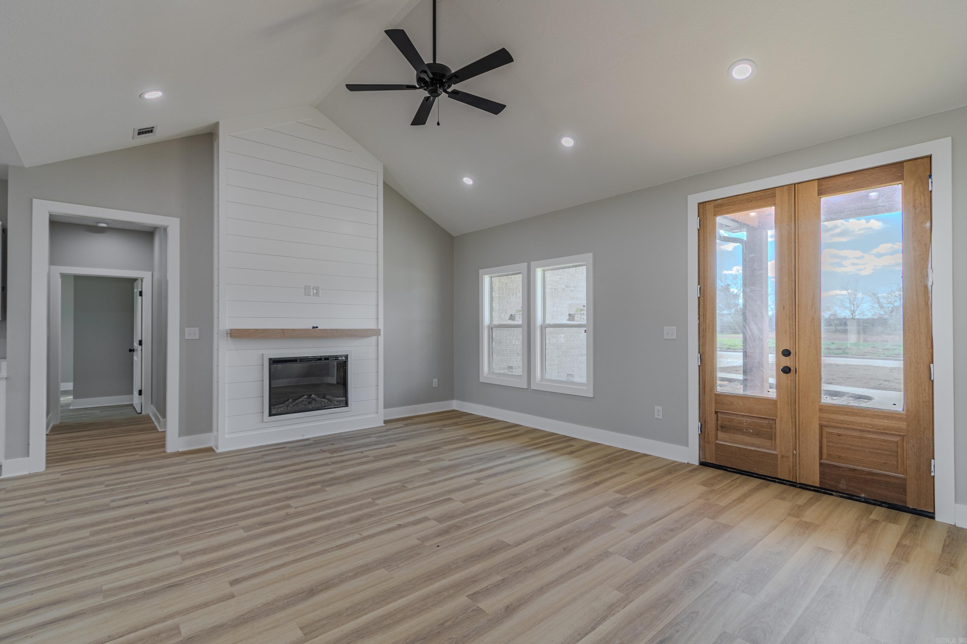 SILO RIDGE ESTATES - Residential