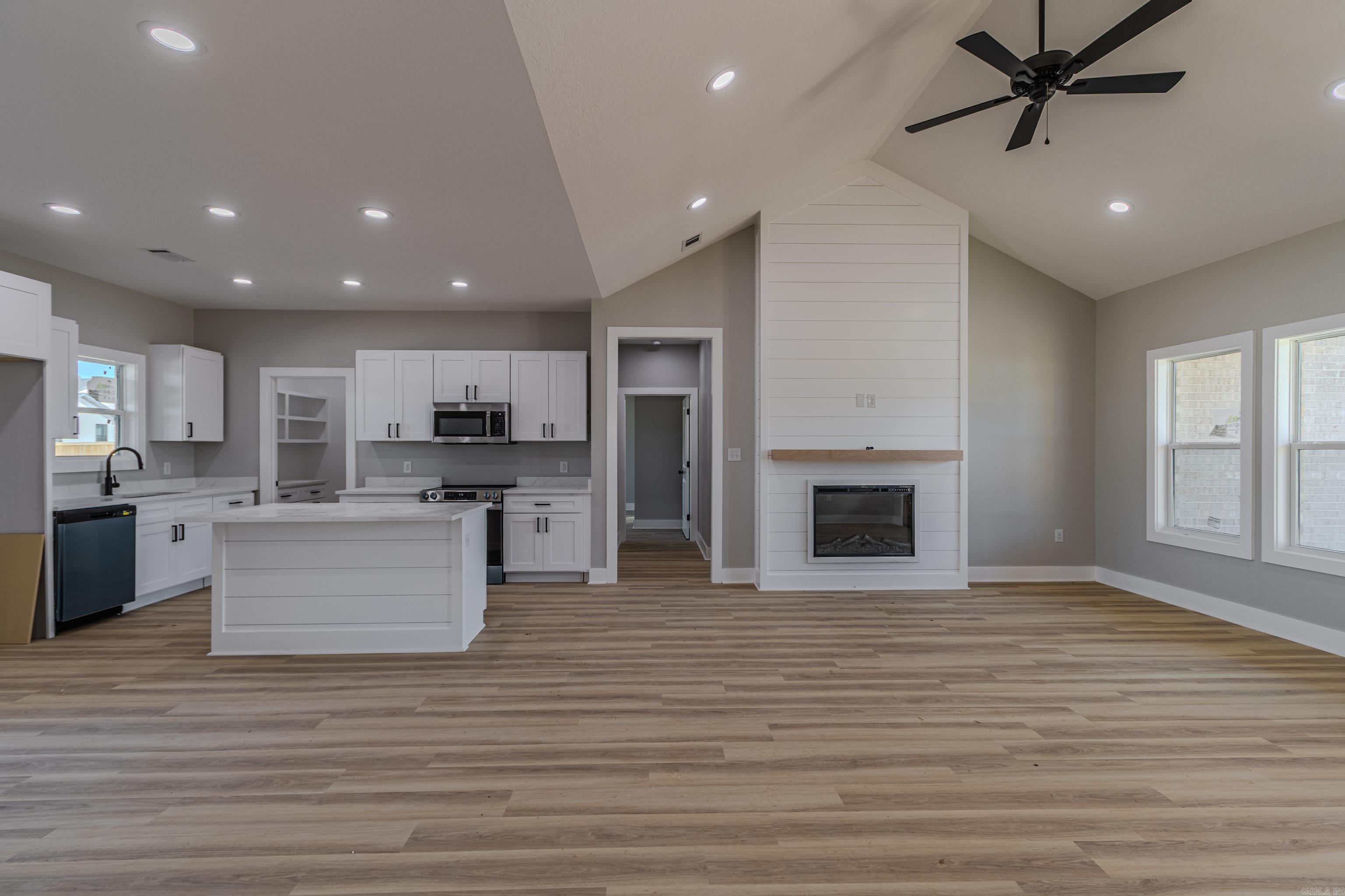 SILO RIDGE ESTATES - Residential