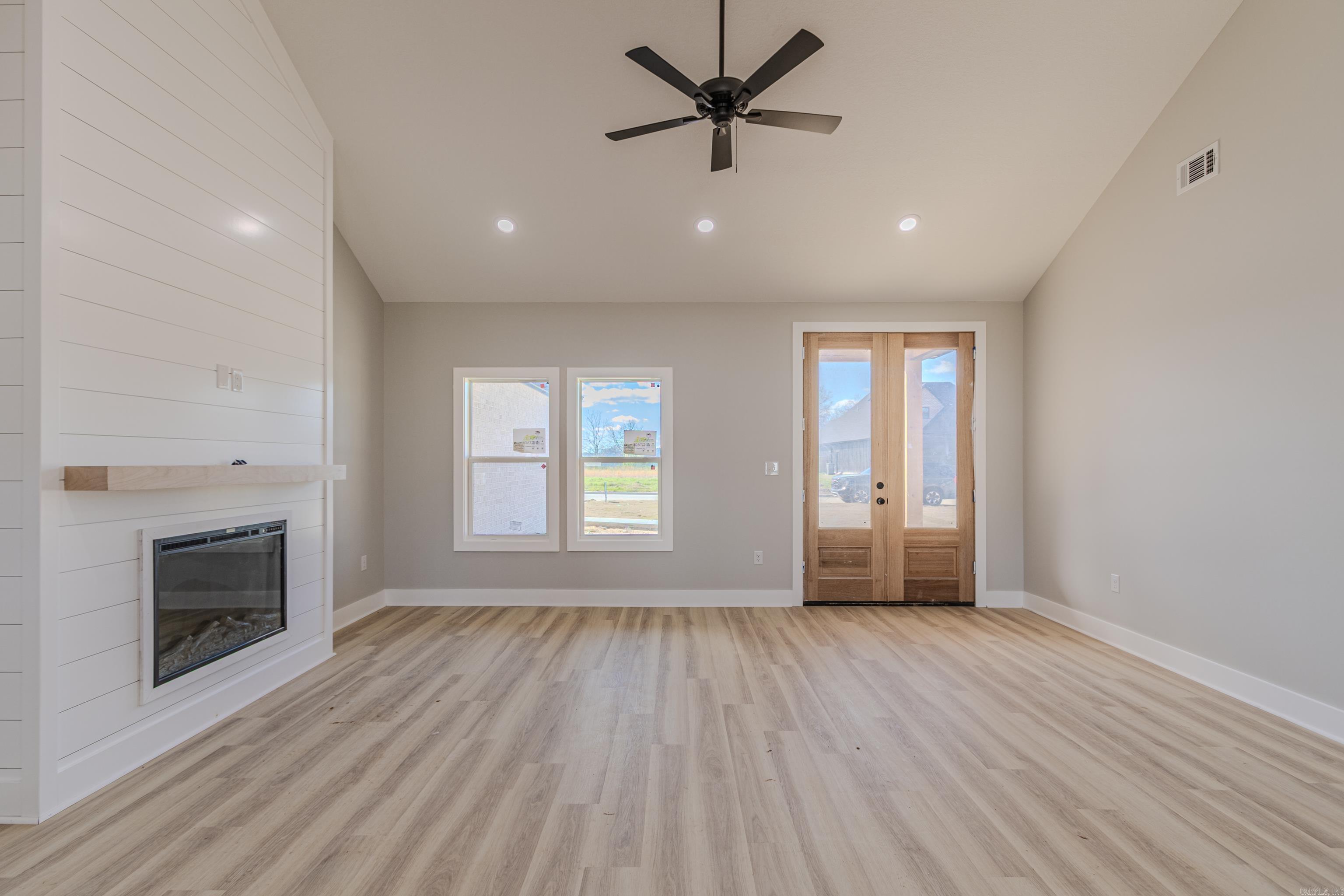 SILO RIDGE ESTATES - Residential