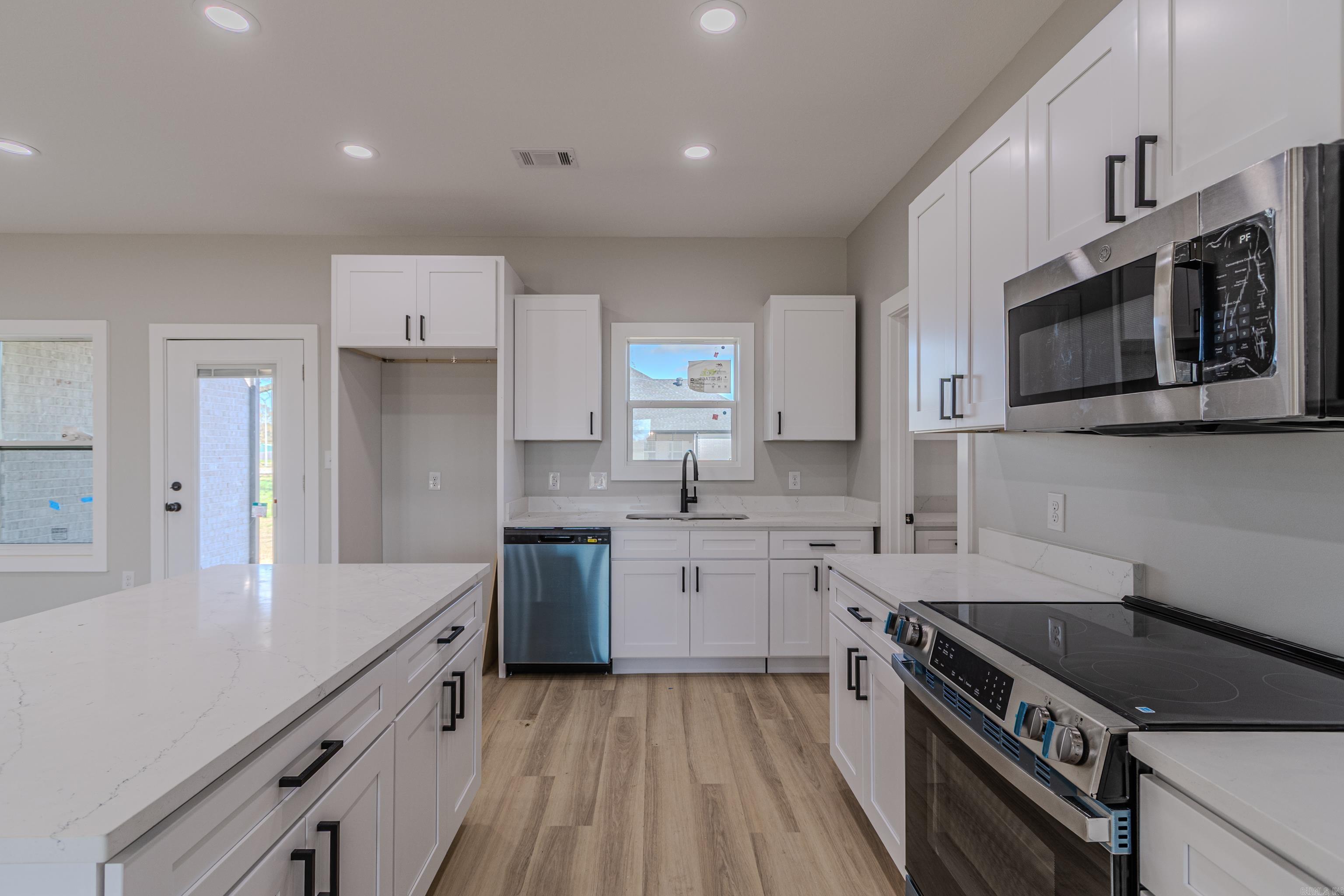 SILO RIDGE ESTATES - Residential