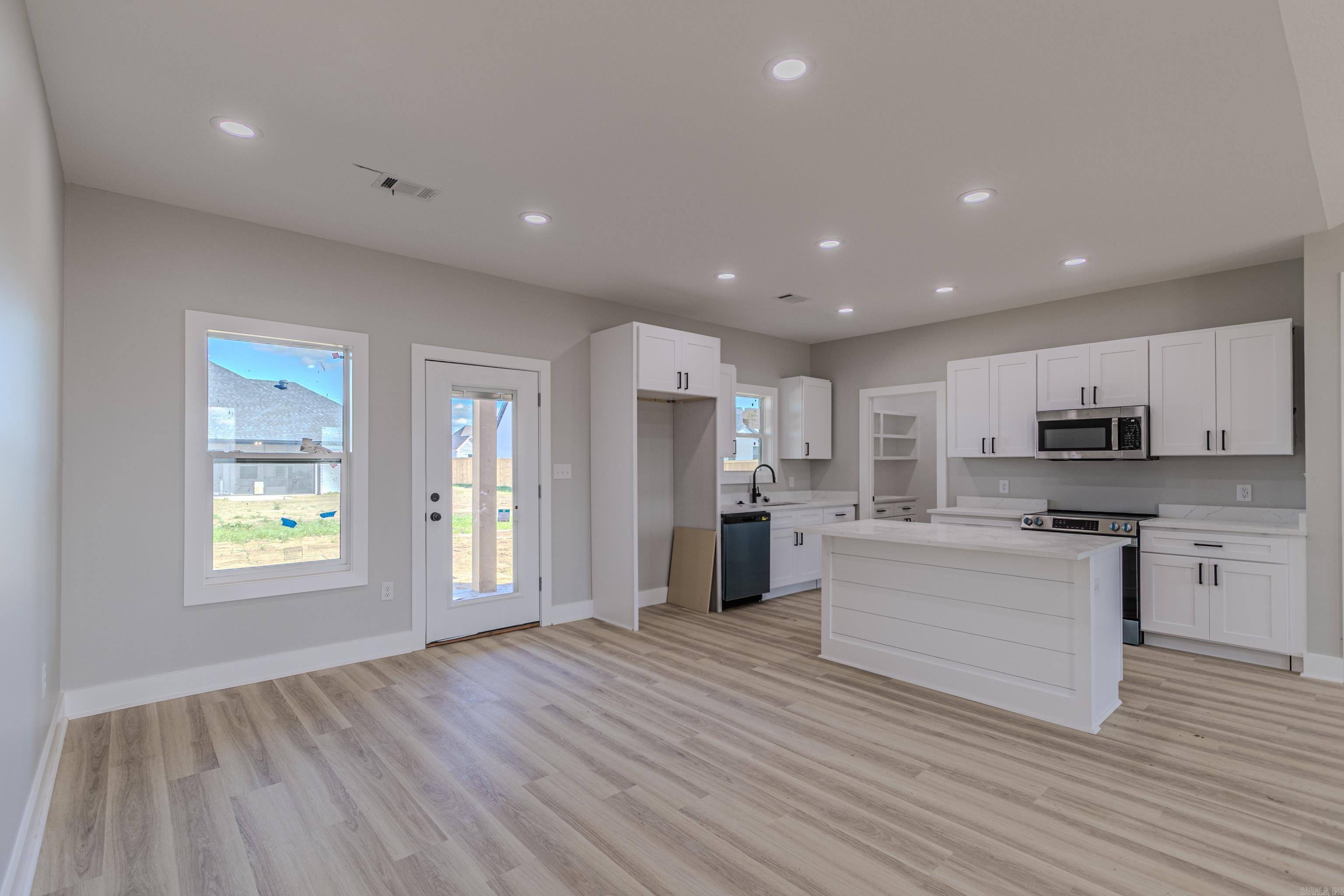 SILO RIDGE ESTATES - Residential