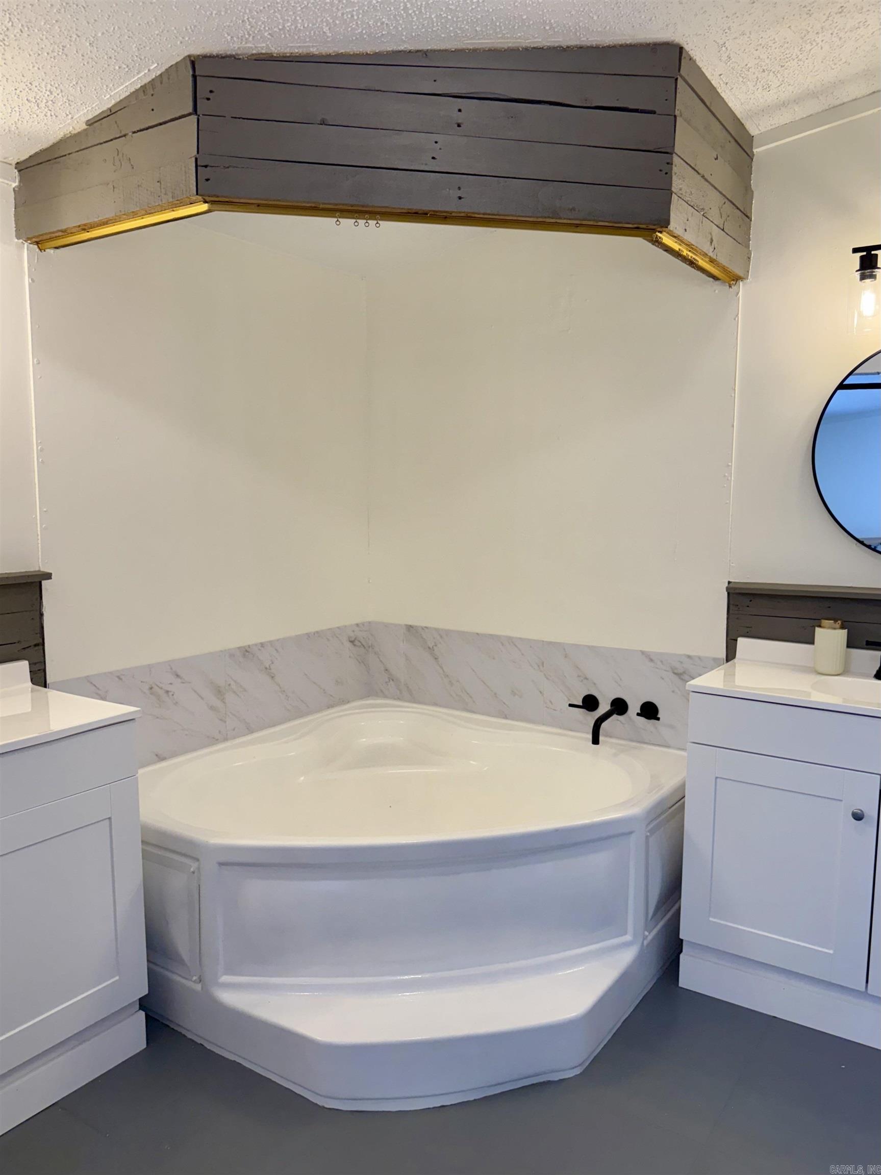 JOBE FARM - Residential