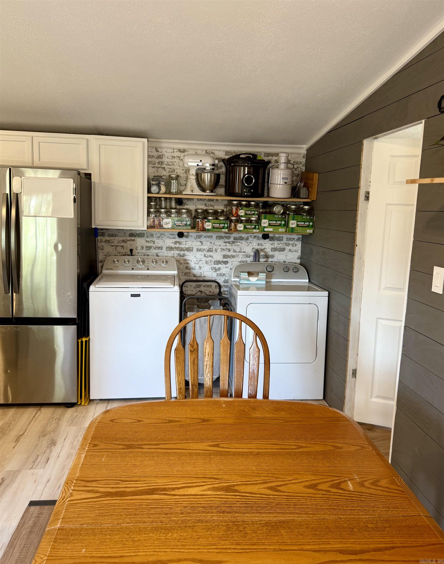 JOBE FARM - Residential