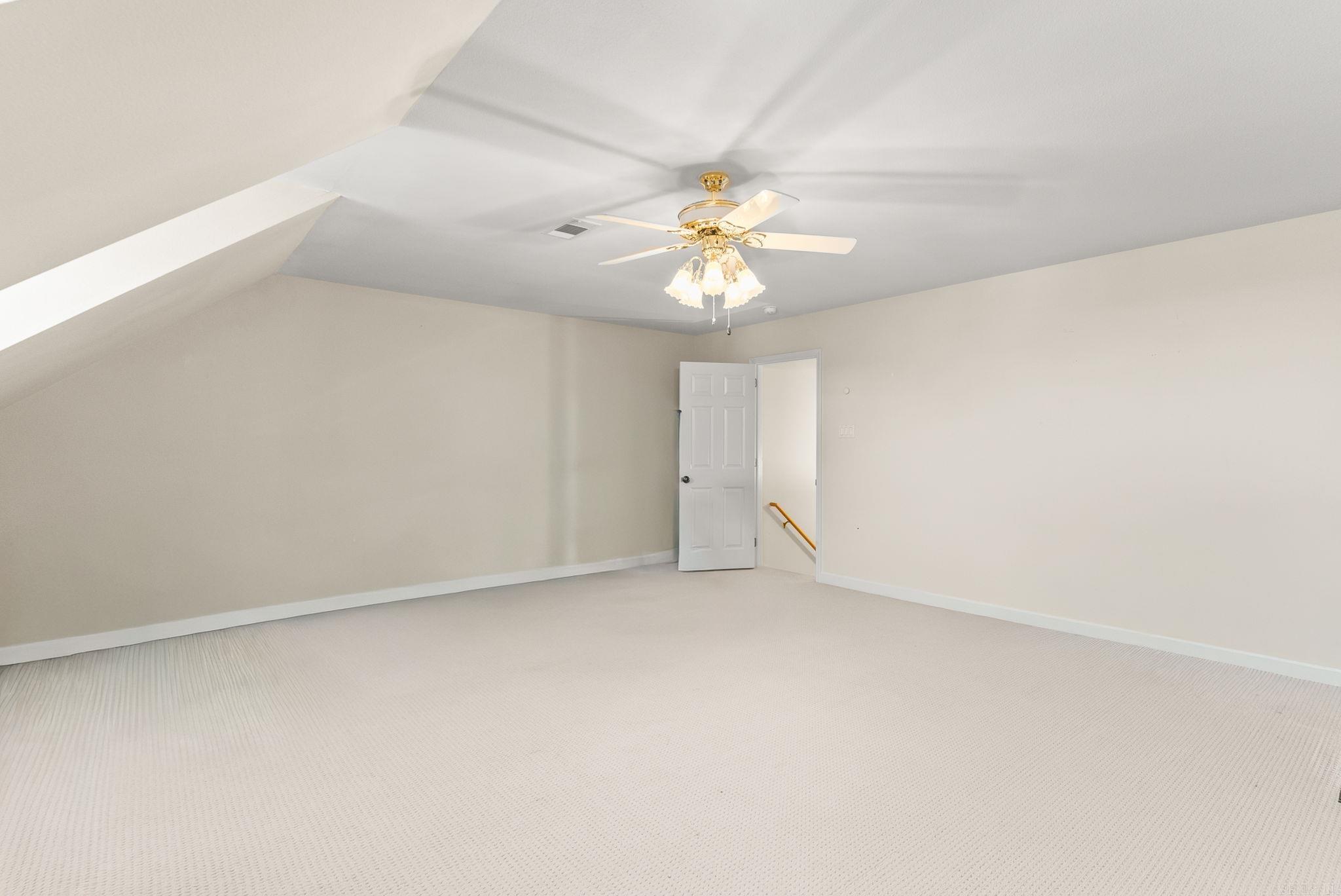 HURRICANE LAKE EST - Residential