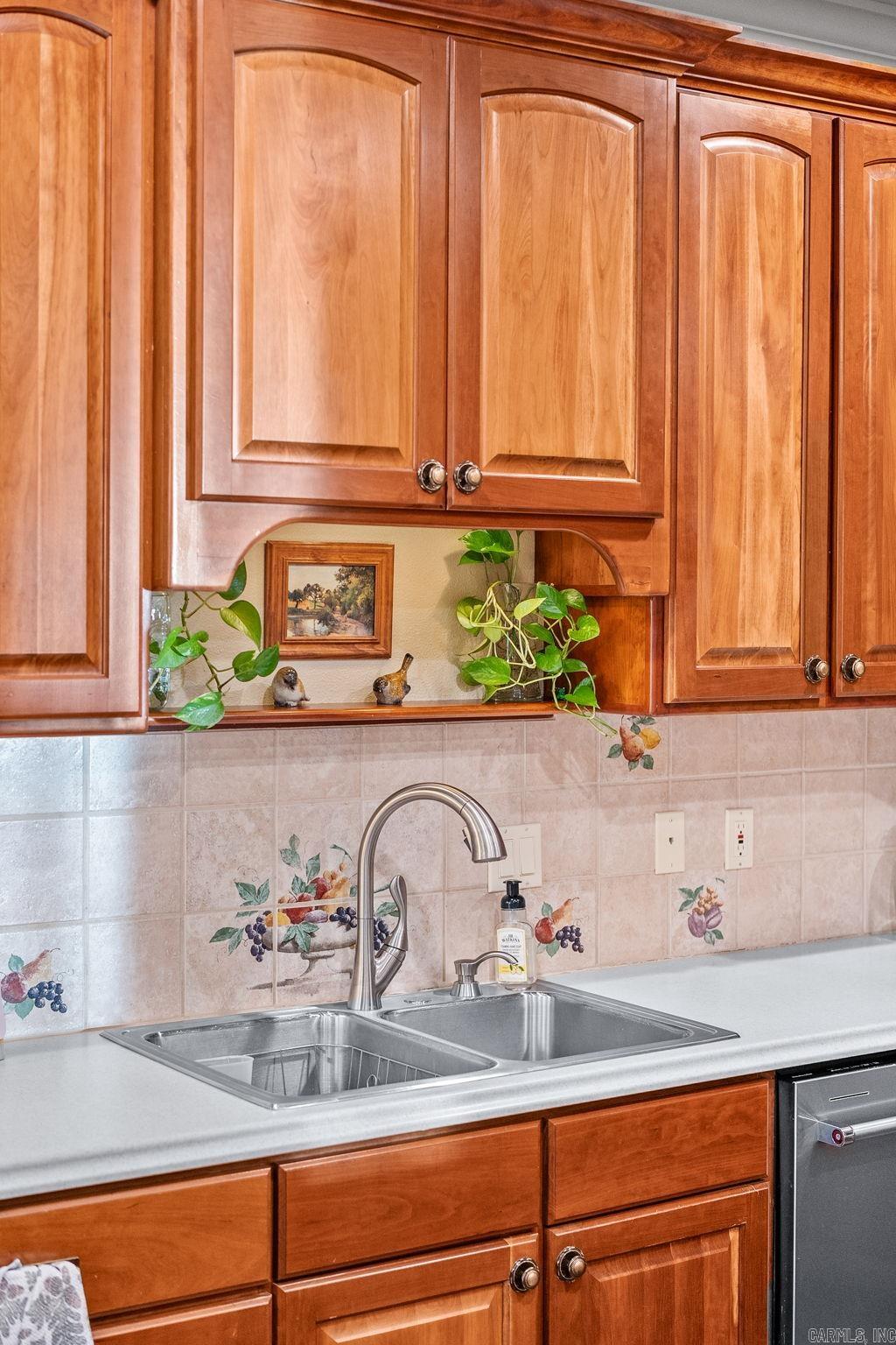 HURRICANE LAKE EST - Residential