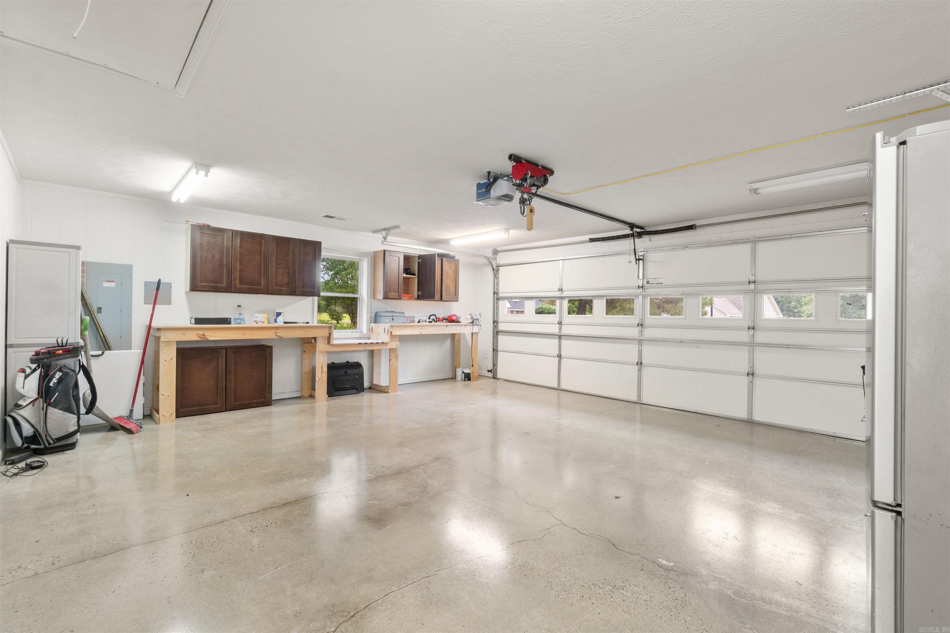 ROLLING MEADOWS - Residential