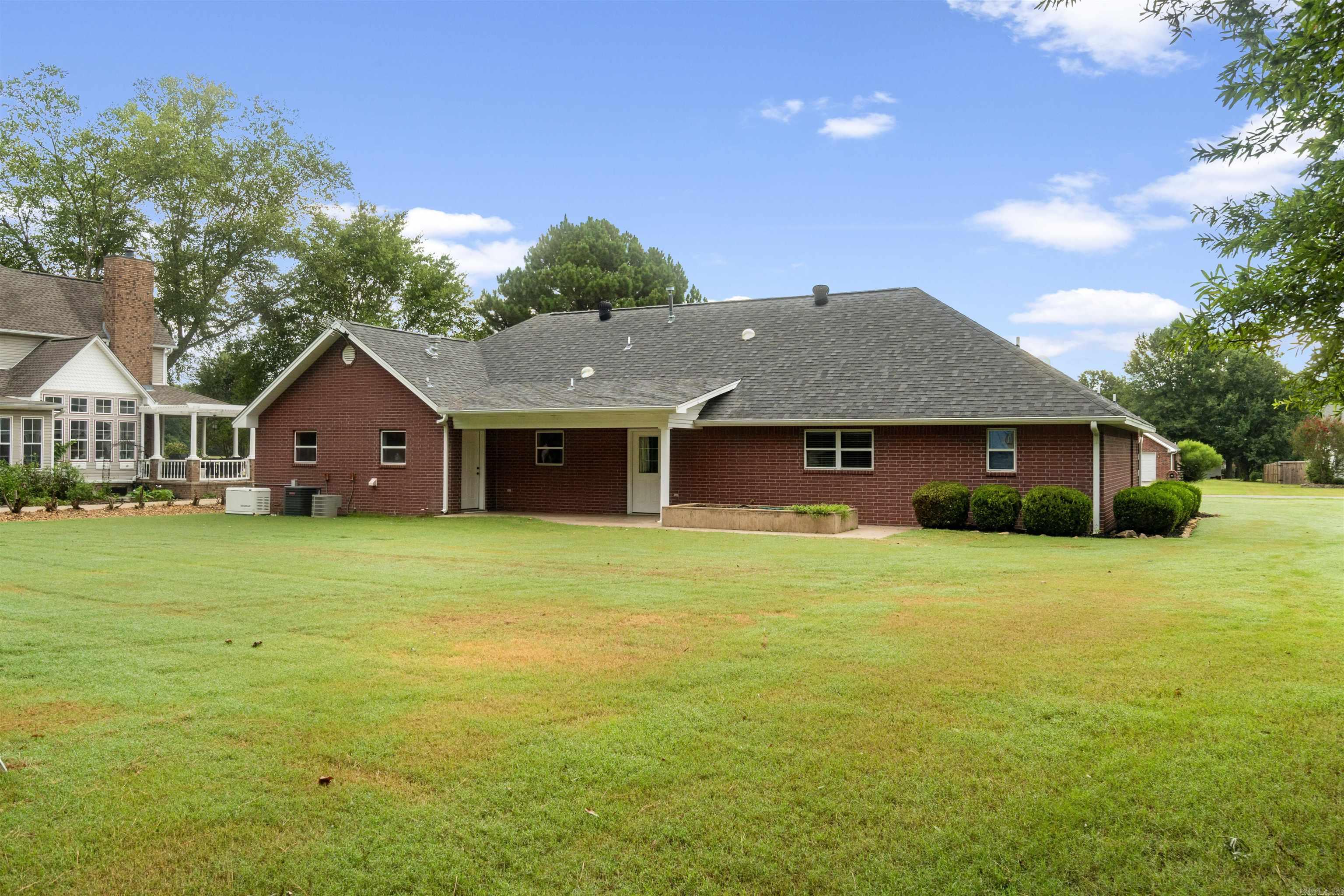 ROLLING MEADOWS - Residential