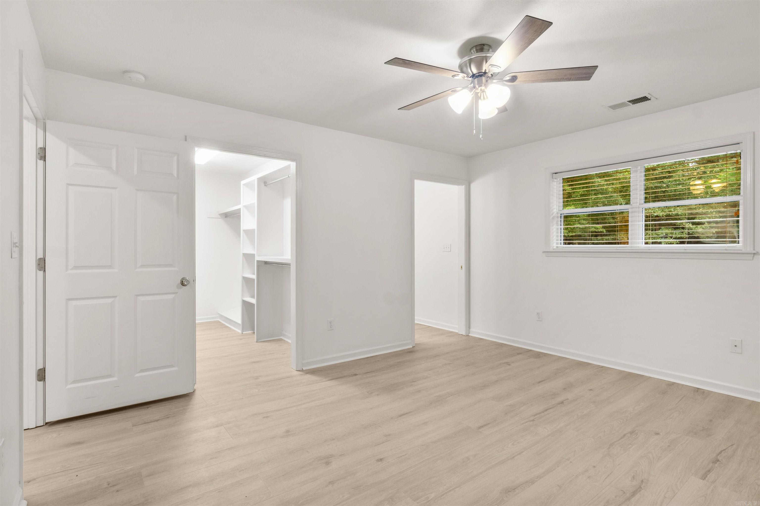 ROLLING MEADOWS - Residential