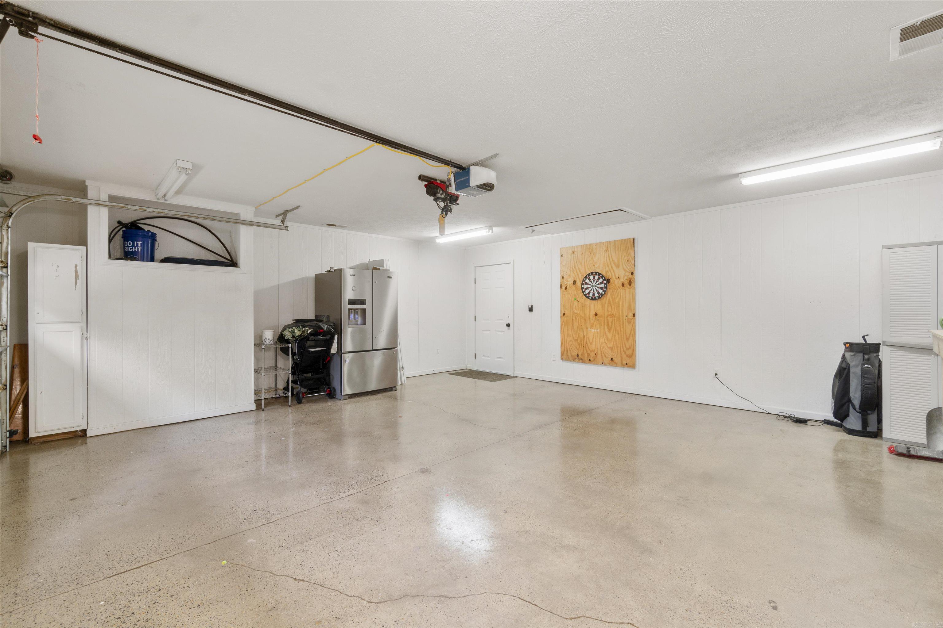 ROLLING MEADOWS - Residential