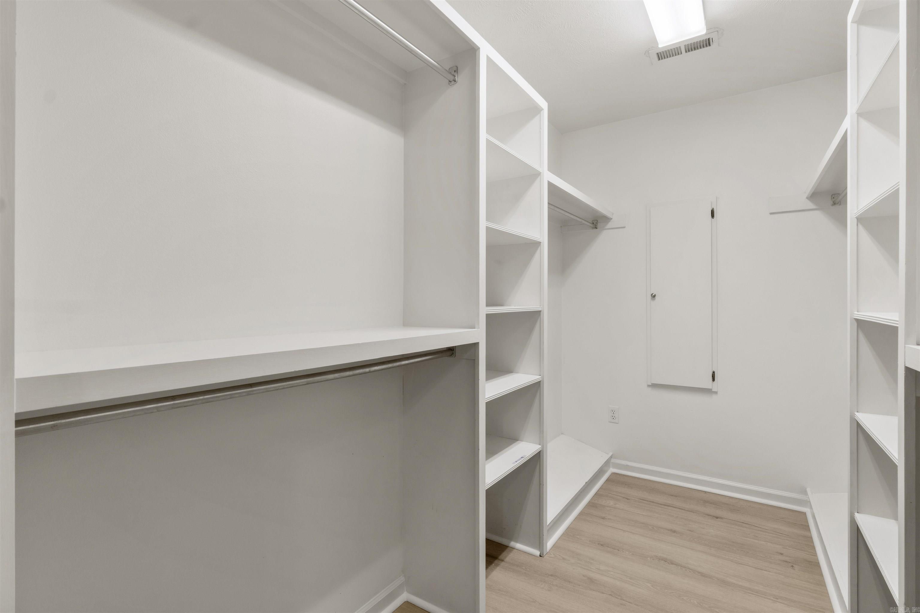 ROLLING MEADOWS - Residential