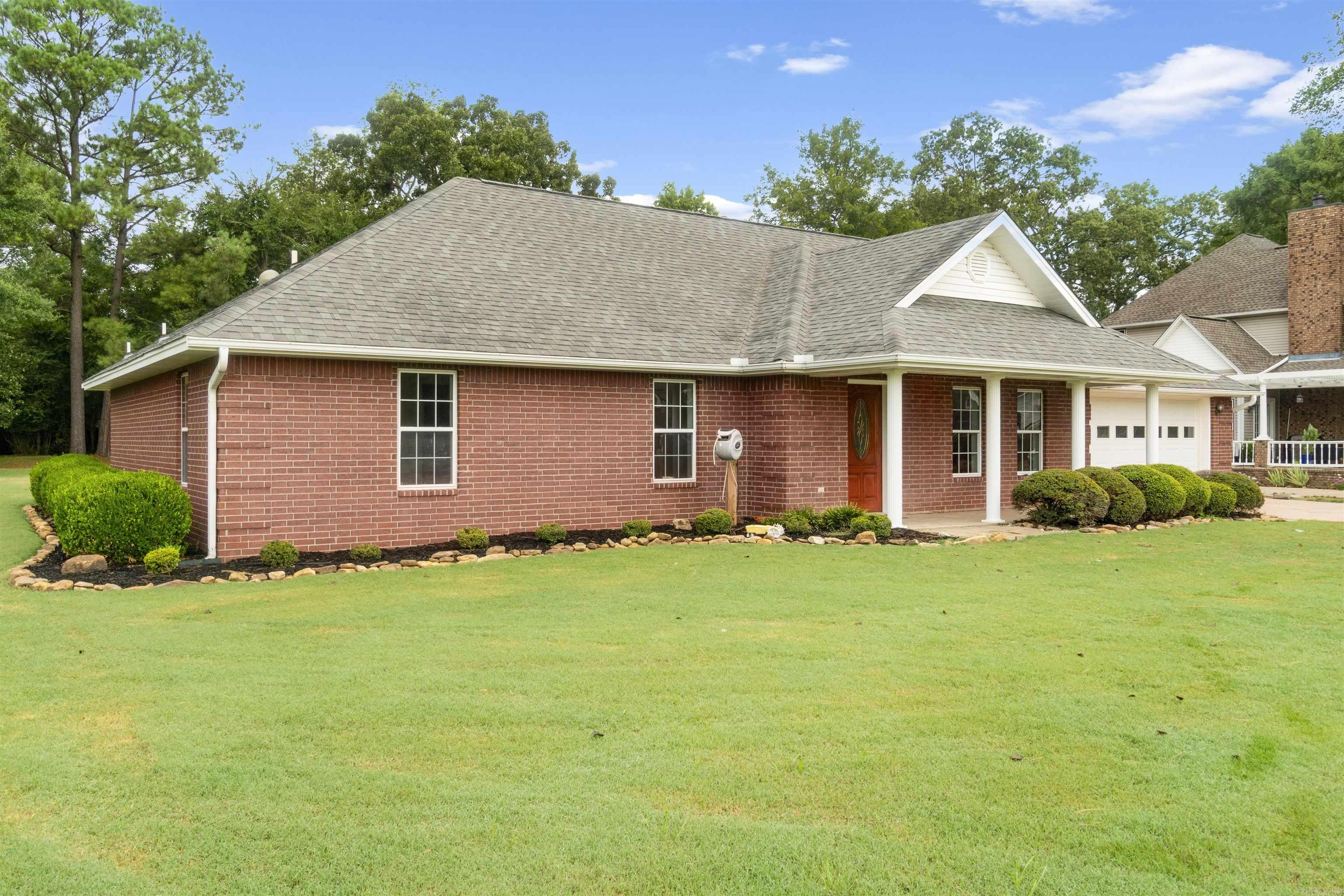 ROLLING MEADOWS - Residential