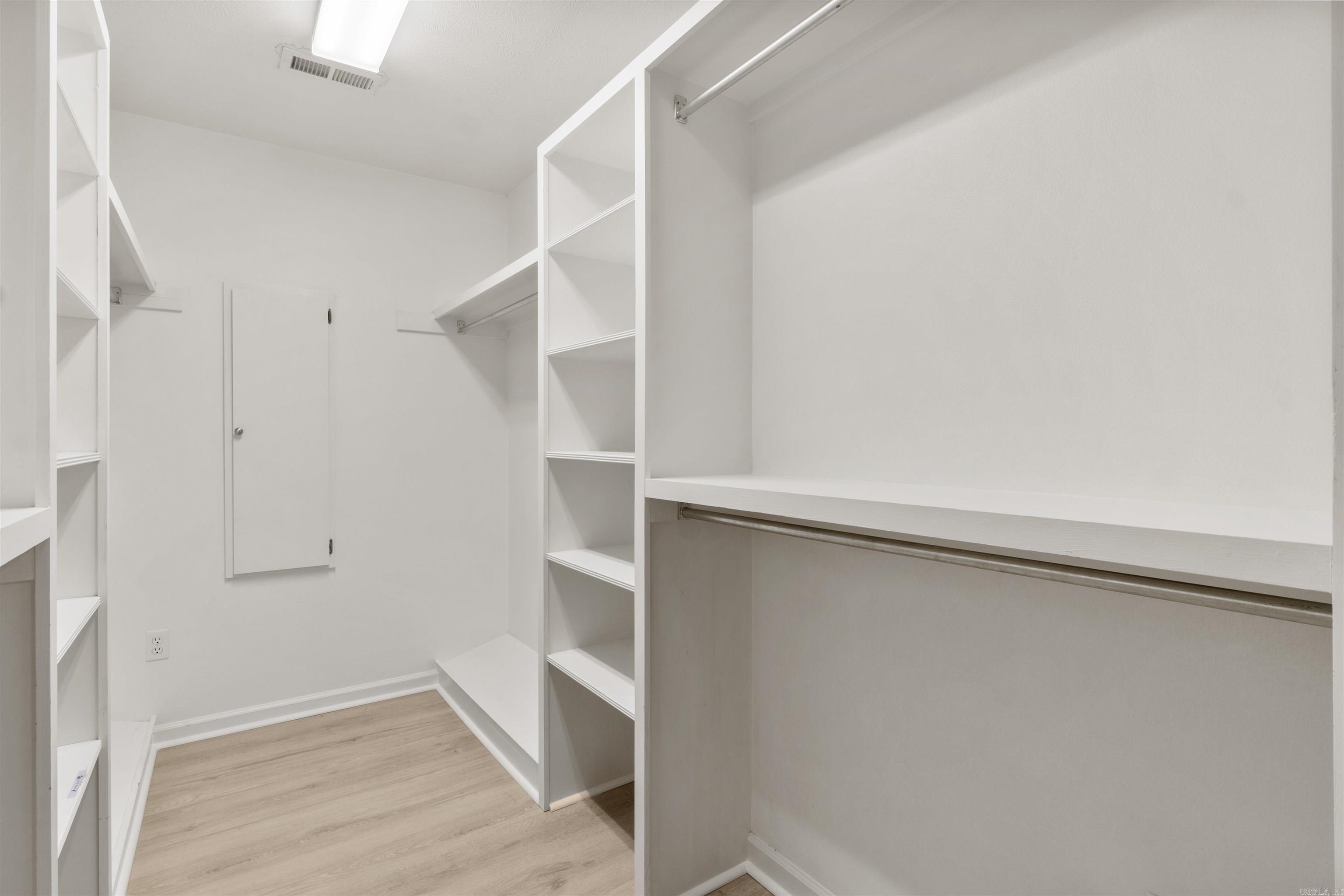 ROLLING MEADOWS - Residential