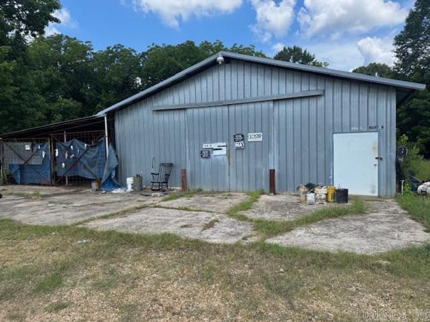 This building was previously a welding shop/repair garage.  With 1680sf enclosed space and an additional 400' outdoor space and another 288' of storage space, there is plenty of room for your business to move right in.  Metal building effective age is estimated at 20 years, the actual age of the property is unknown.  Located in a well traveled area with residential as well as other commercial property.  This property is priced to sell "as-is".  All offers are subject to court approval.  Call today for an appointment to see the endless possibilities!