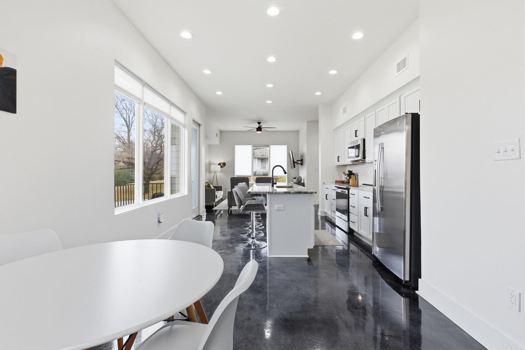 COTTAGES ON PARK II - Residential