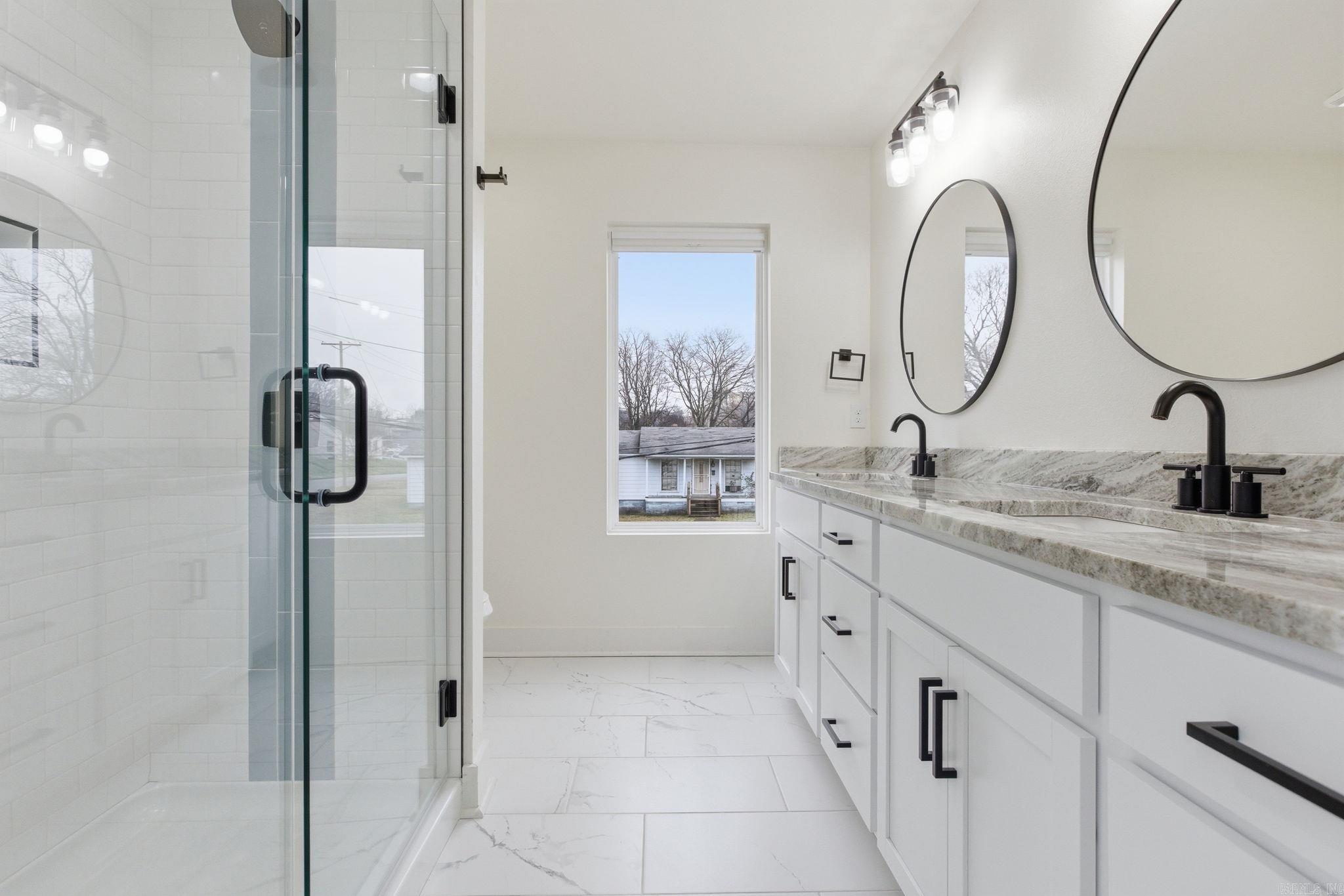 COTTAGES ON PARK II - Residential