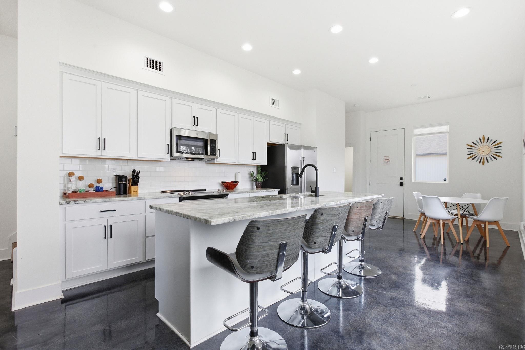 COTTAGES ON PARK II - Residential