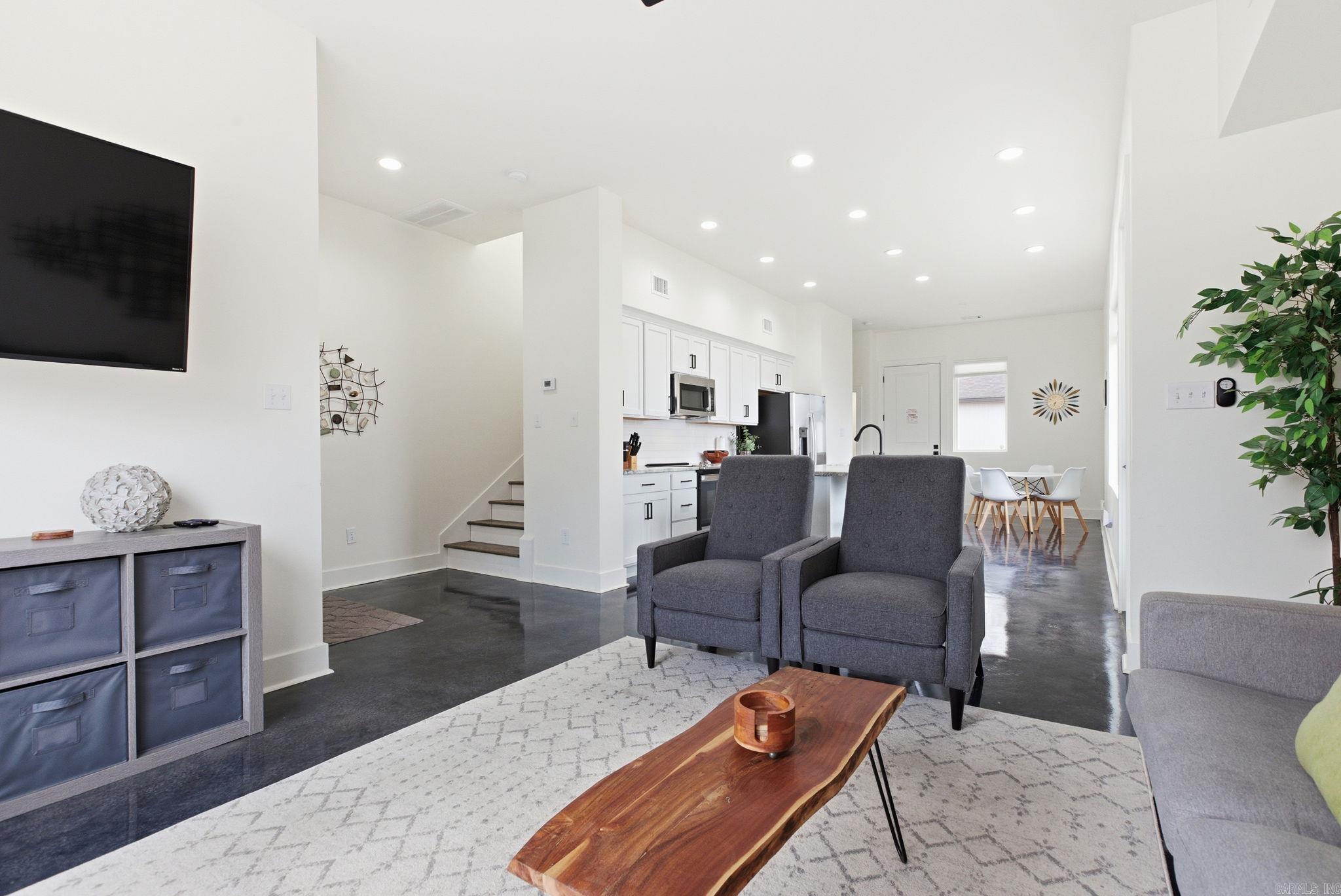 COTTAGES ON PARK II - Residential