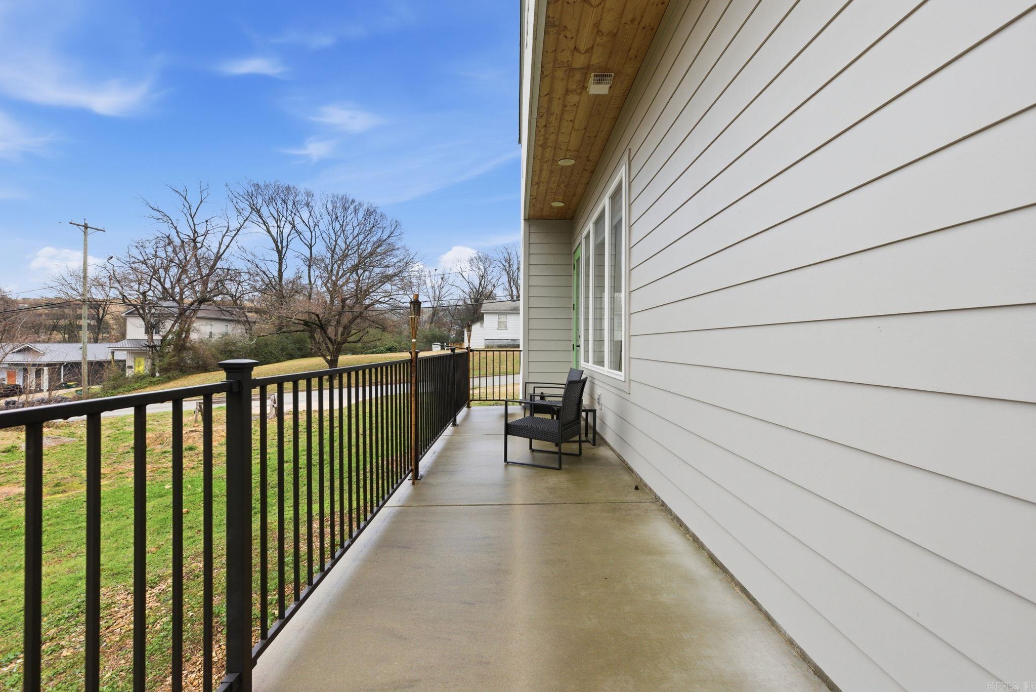 COTTAGES ON PARK II - Residential