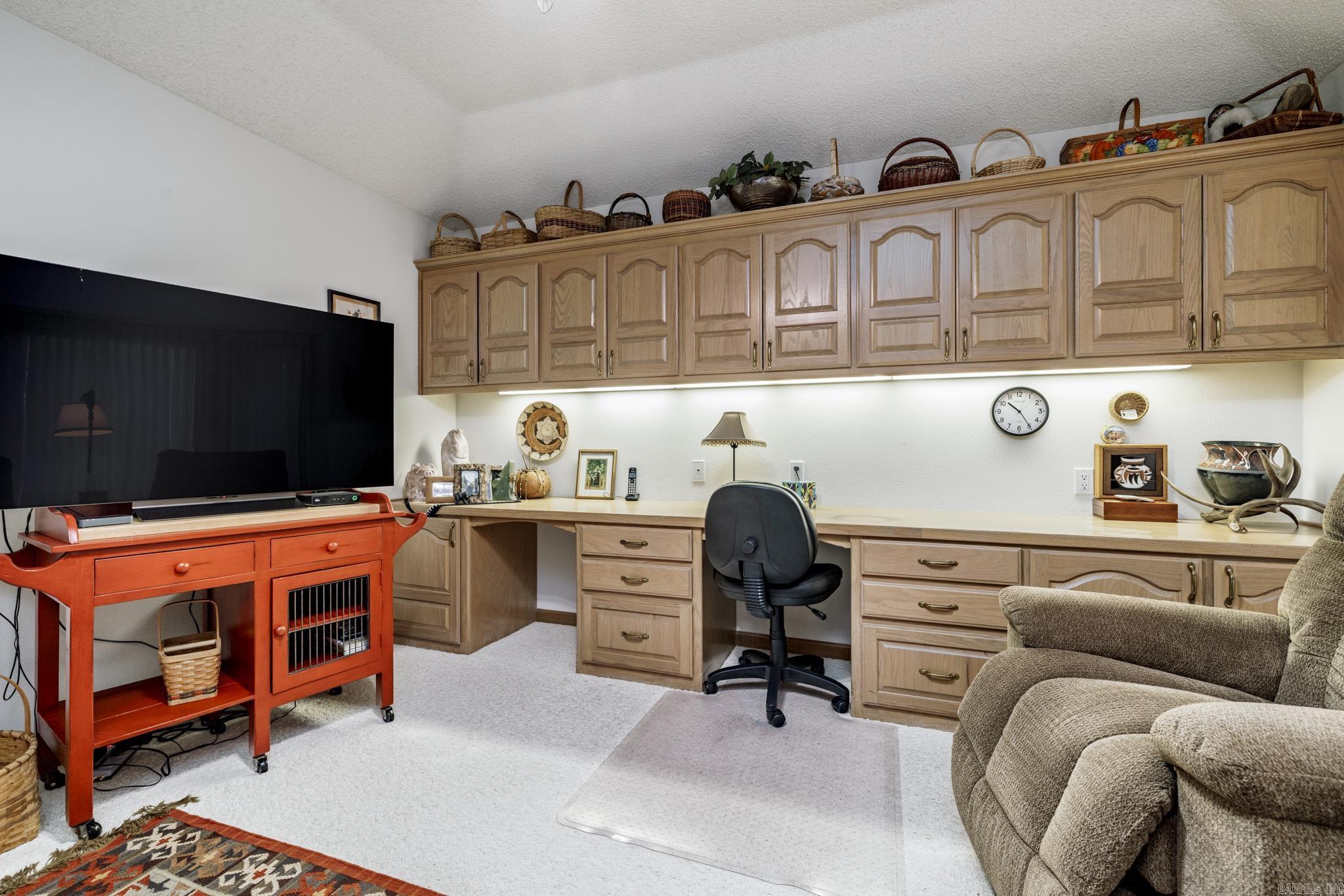 VILLA ALEGRE COURTS - Residential