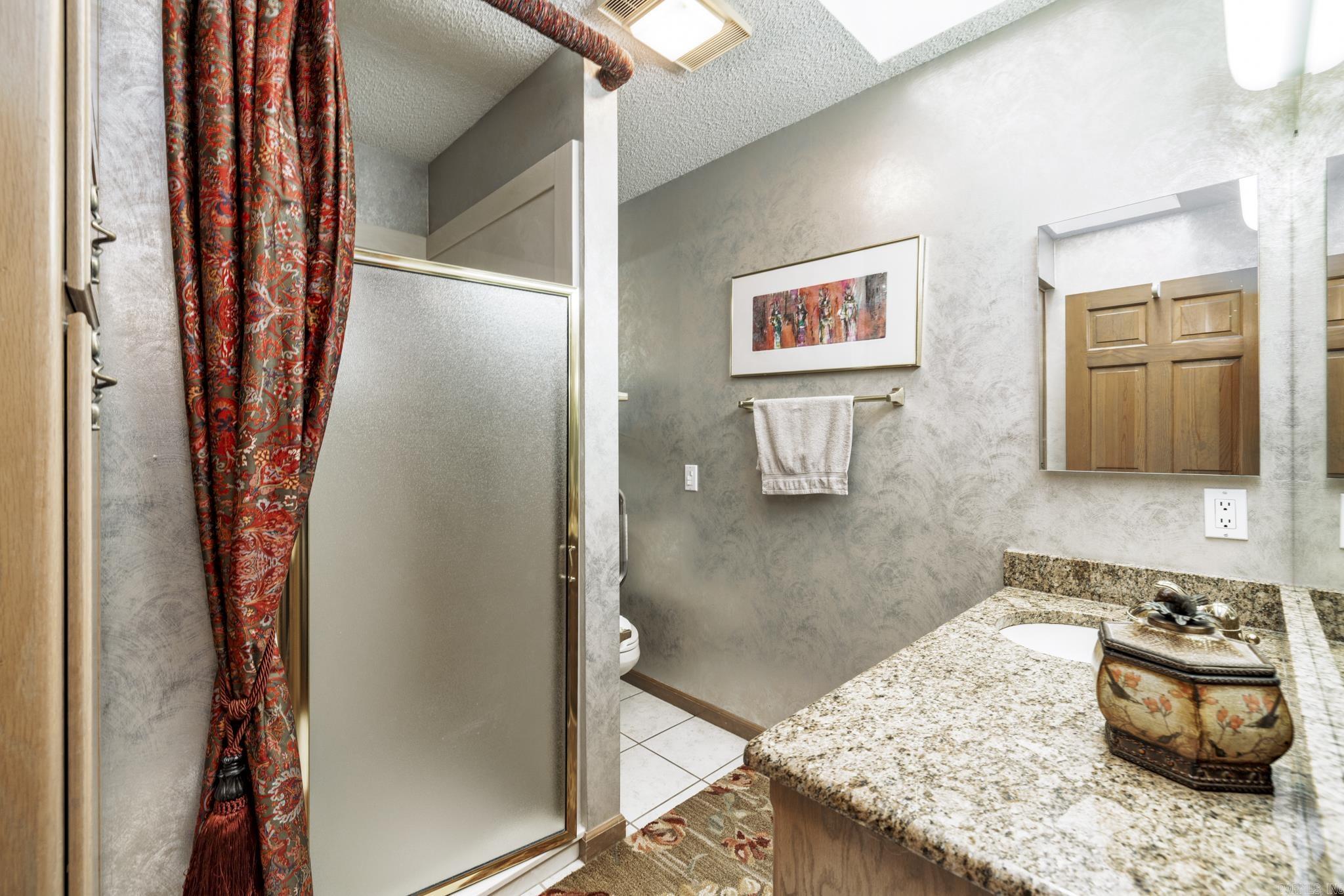 VILLA ALEGRE COURTS - Residential