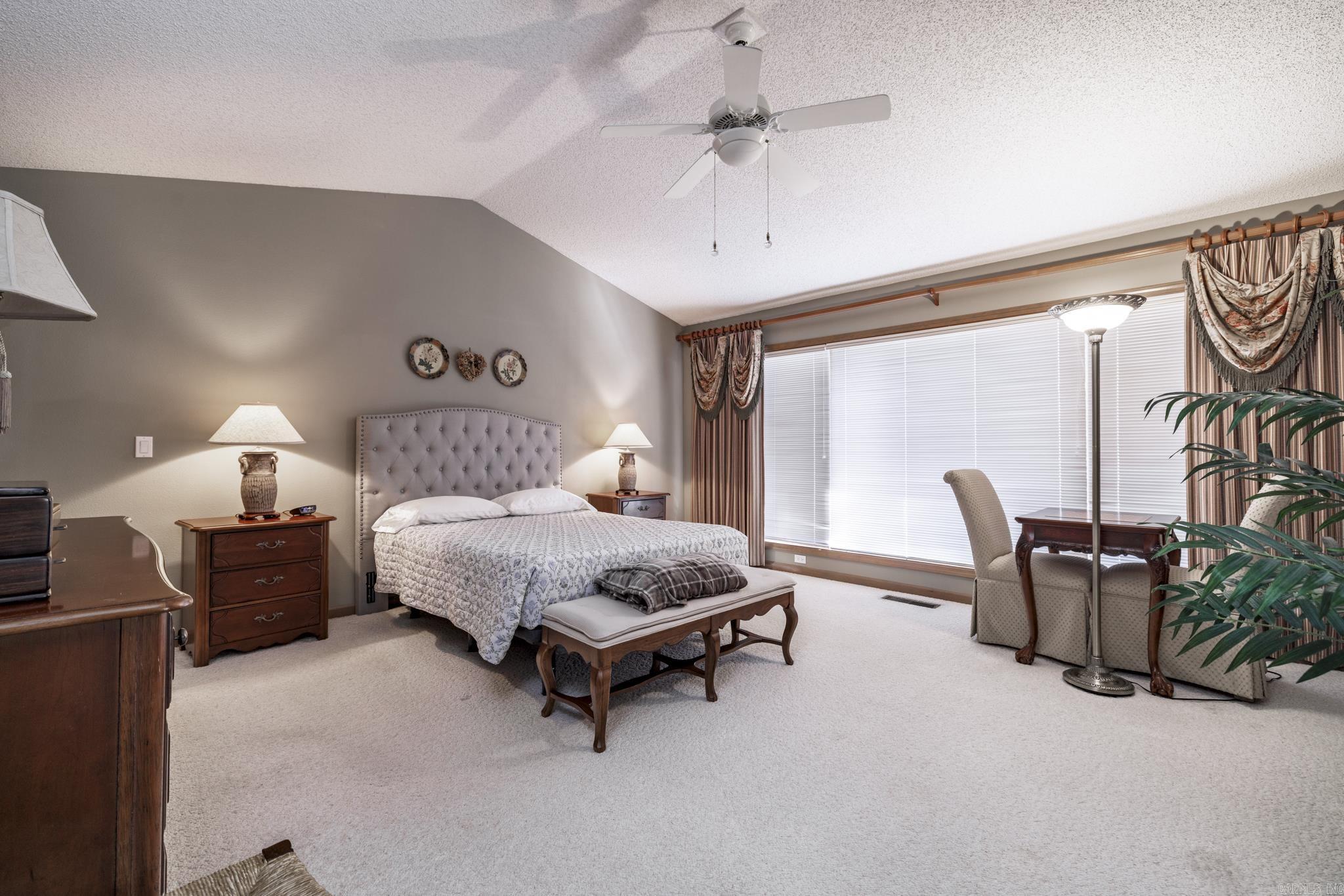 VILLA ALEGRE COURTS - Residential