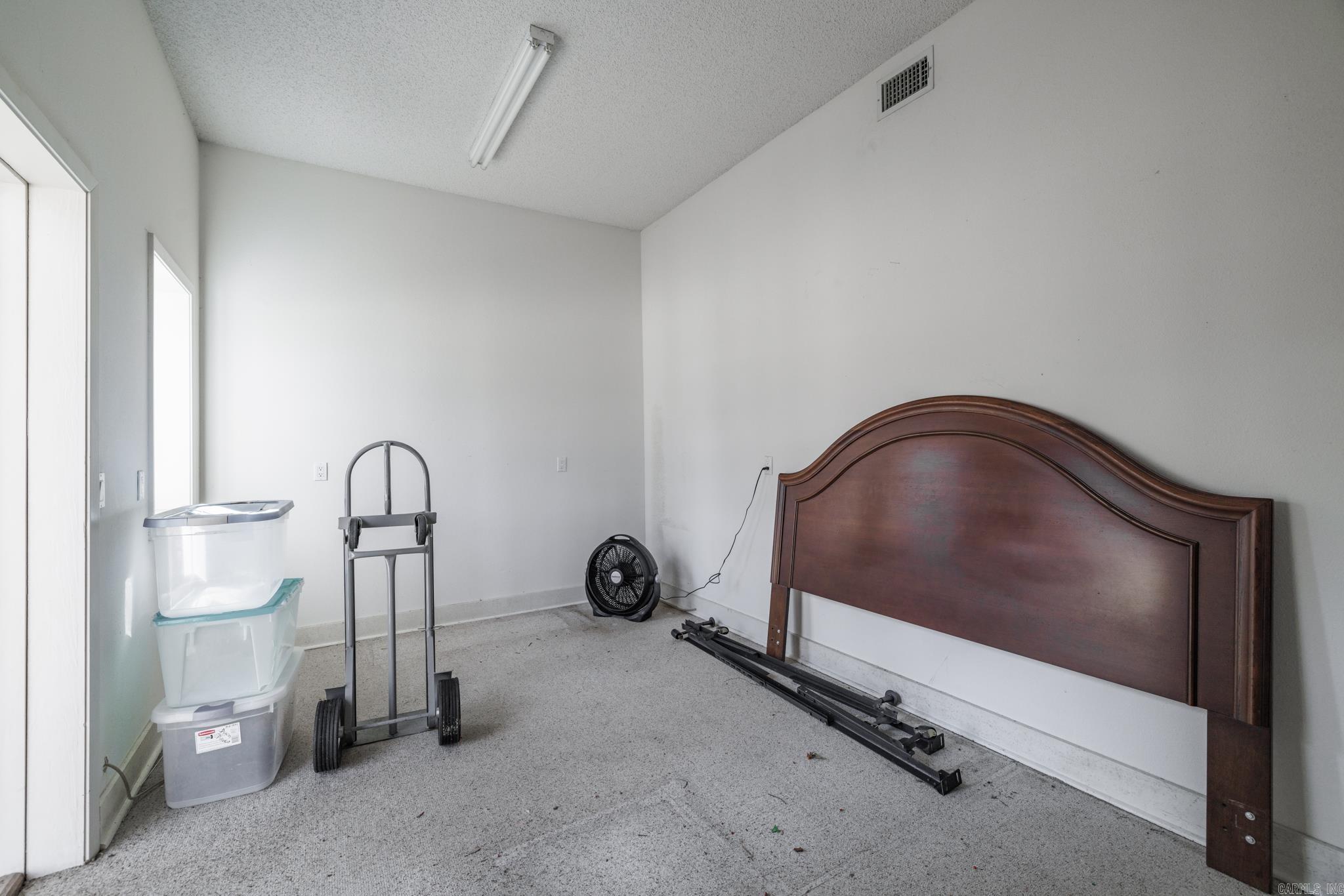 VILLA ALEGRE COURTS - Residential