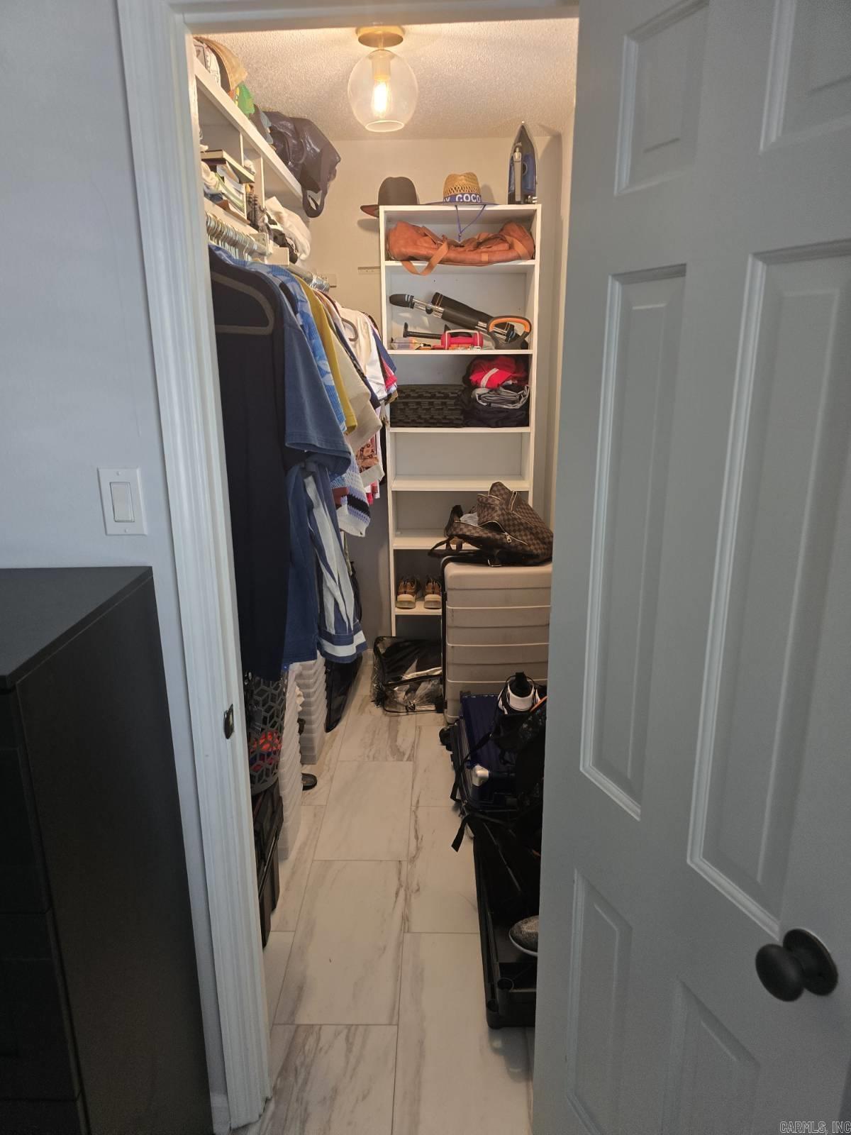 Marlowe Manor - Residential Lease