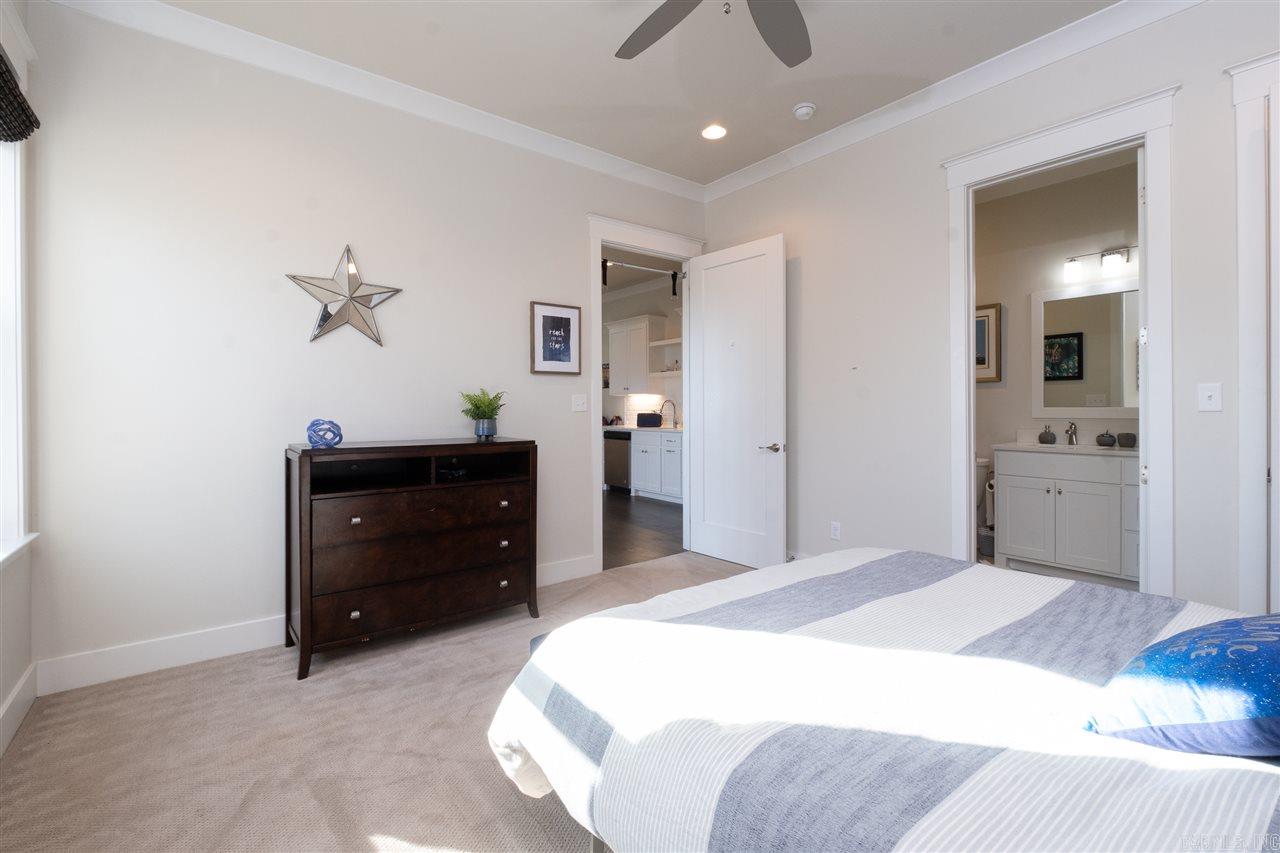 WOODLANDS EDGE - Residential