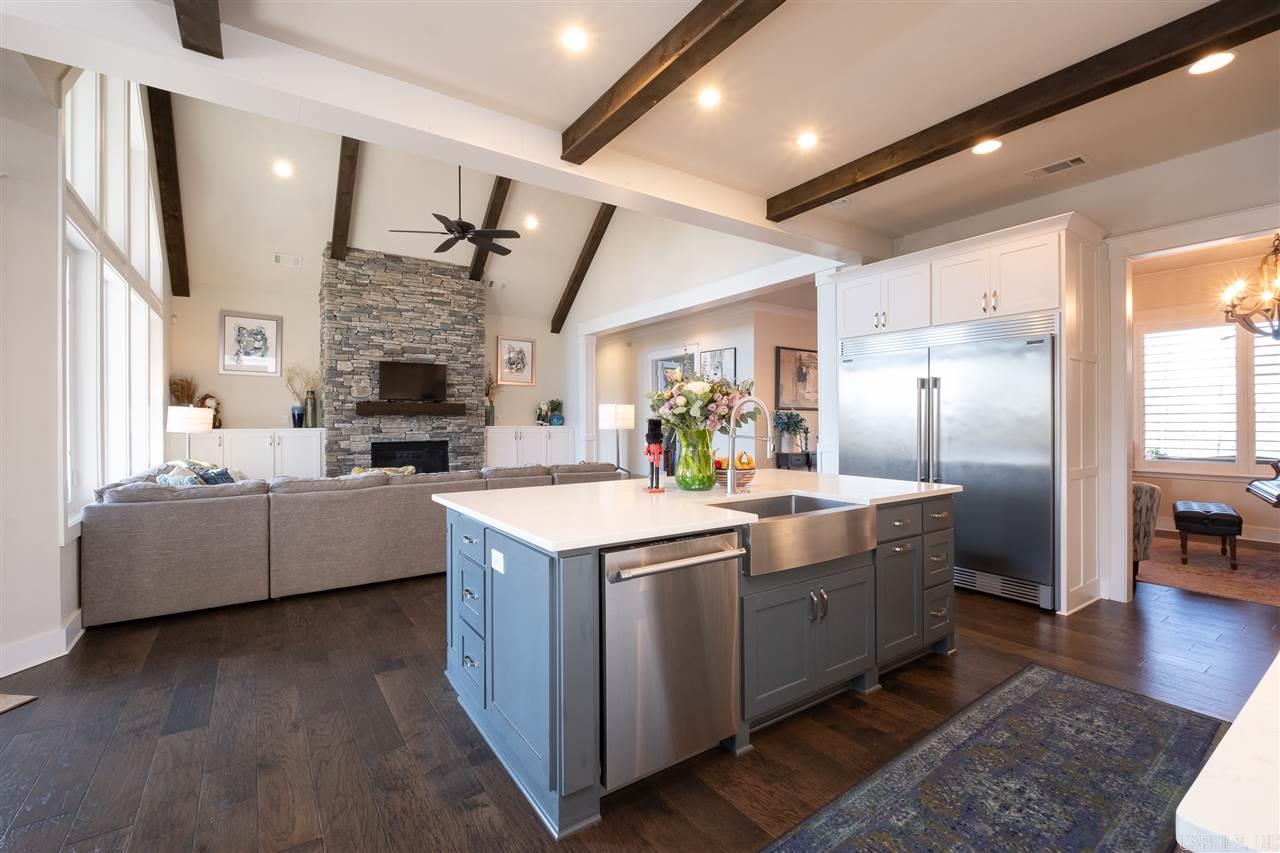 WOODLANDS EDGE - Residential