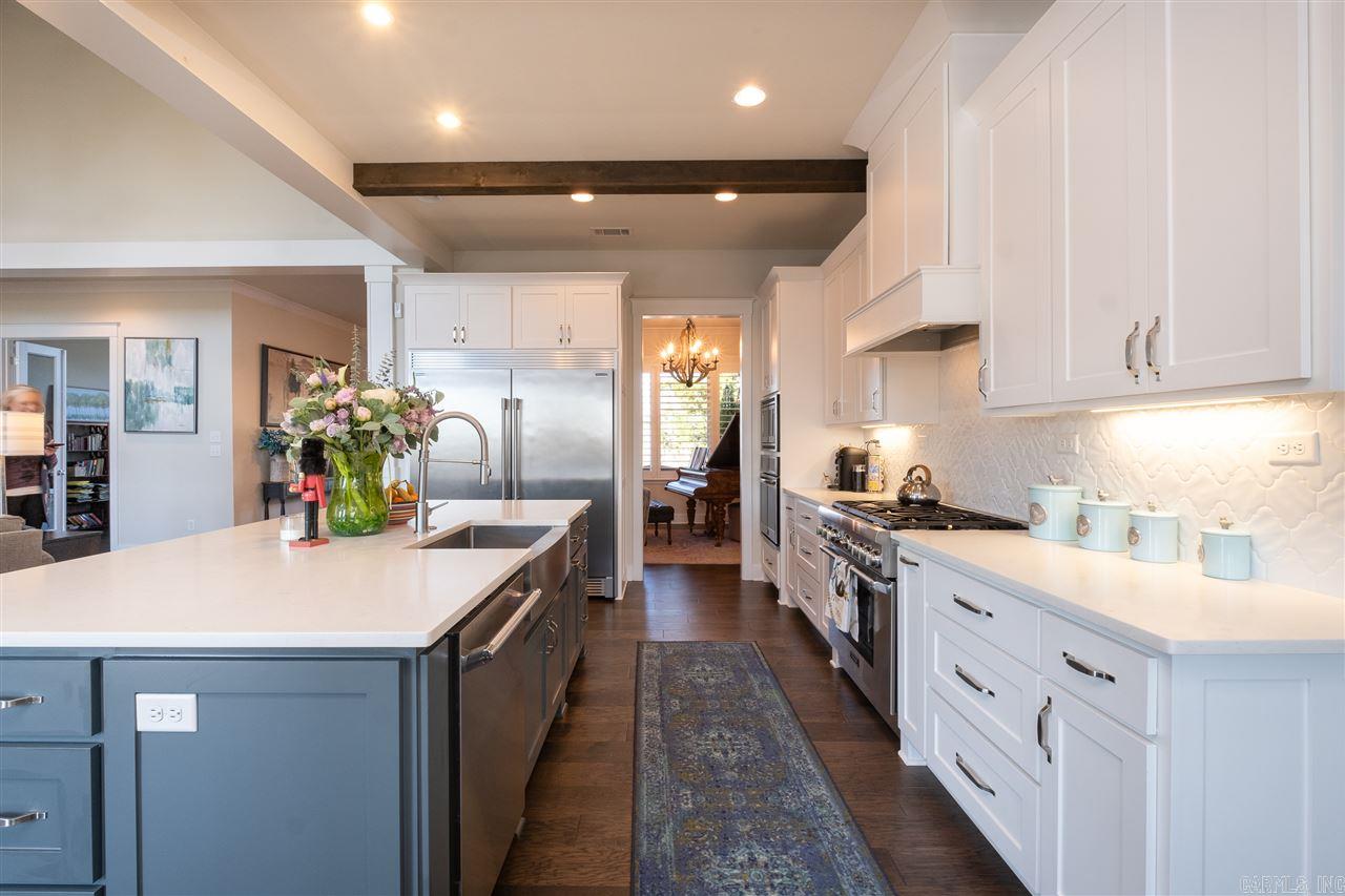 WOODLANDS EDGE - Residential