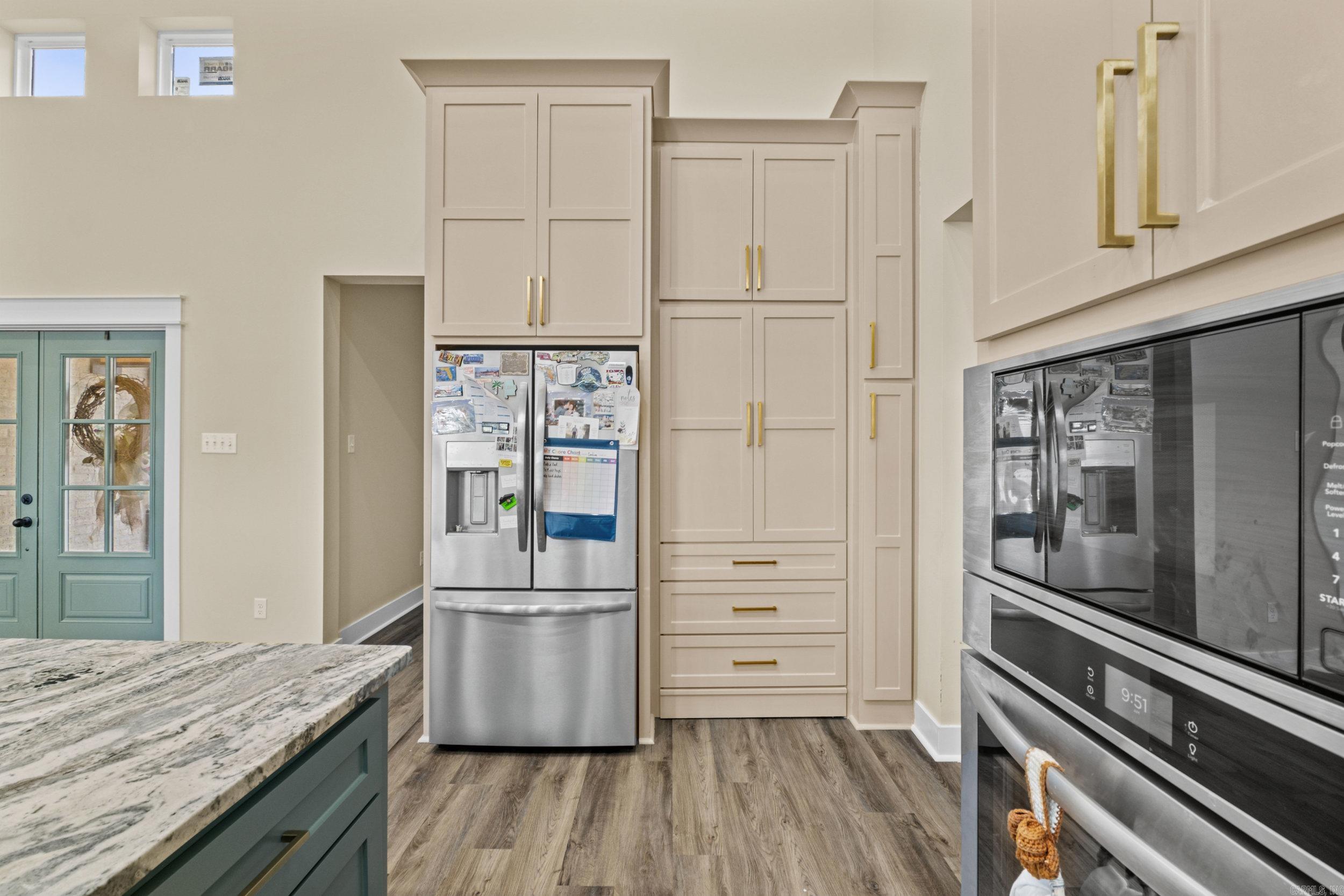 GREYSTONE - Residential