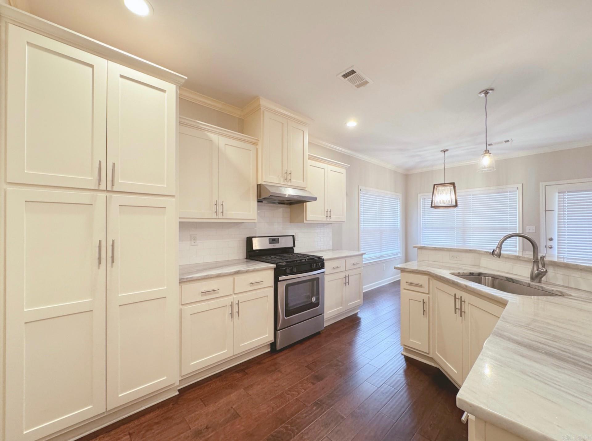 GOVERNORS MANOR PRD - Residential