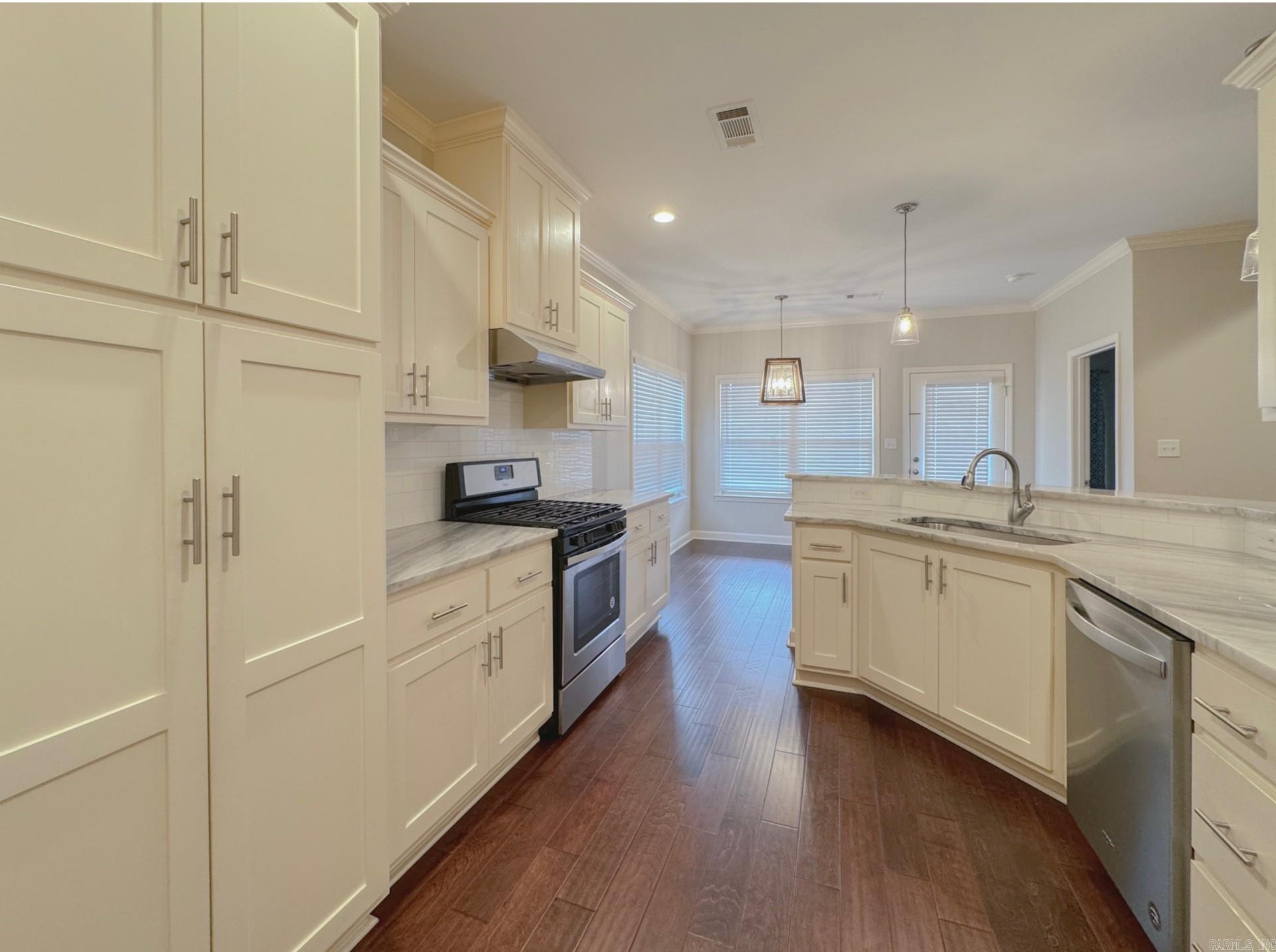 GOVERNORS MANOR PRD - Residential