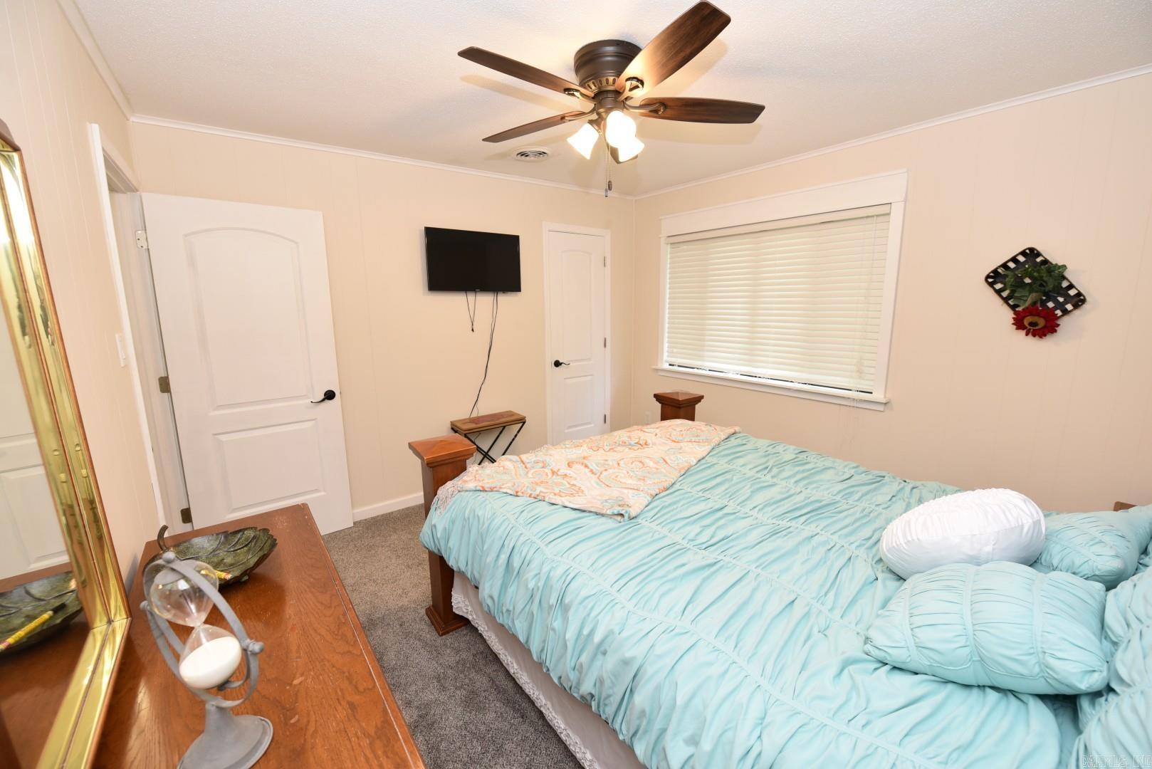 CHELSEA GLADE CONDO - Residential