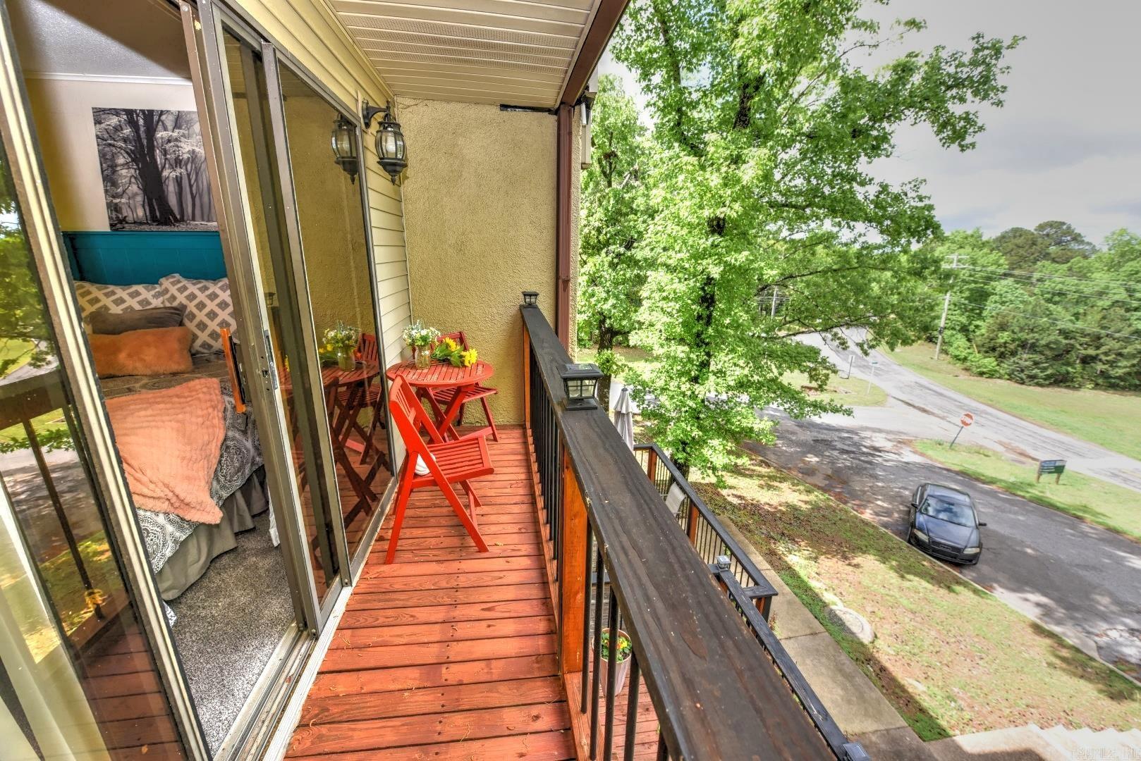 CHELSEA GLADE CONDO - Residential