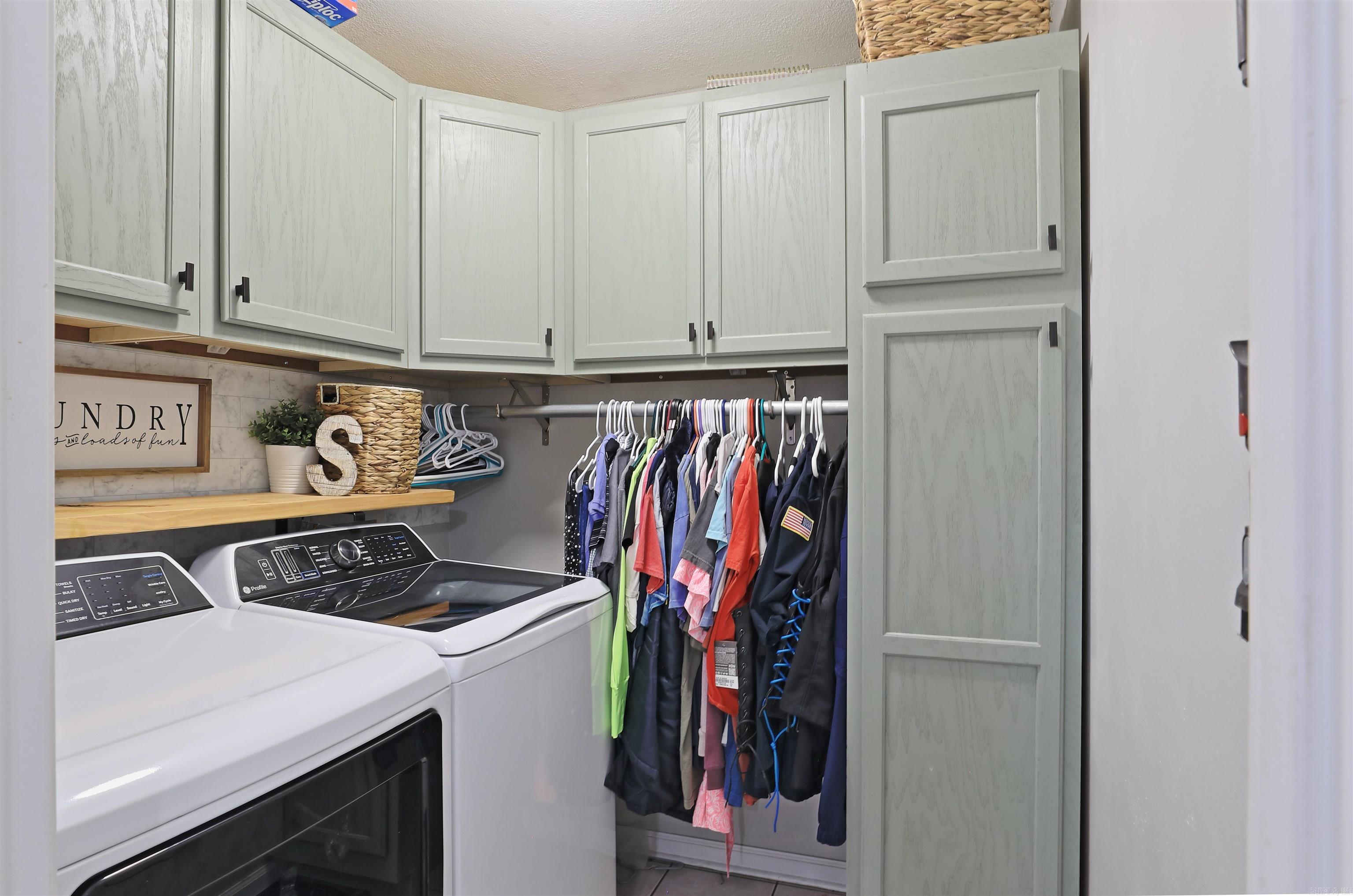 Regal Oaks Phase I - Residential