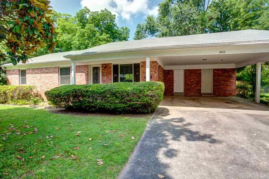 Markham Manor - Residential