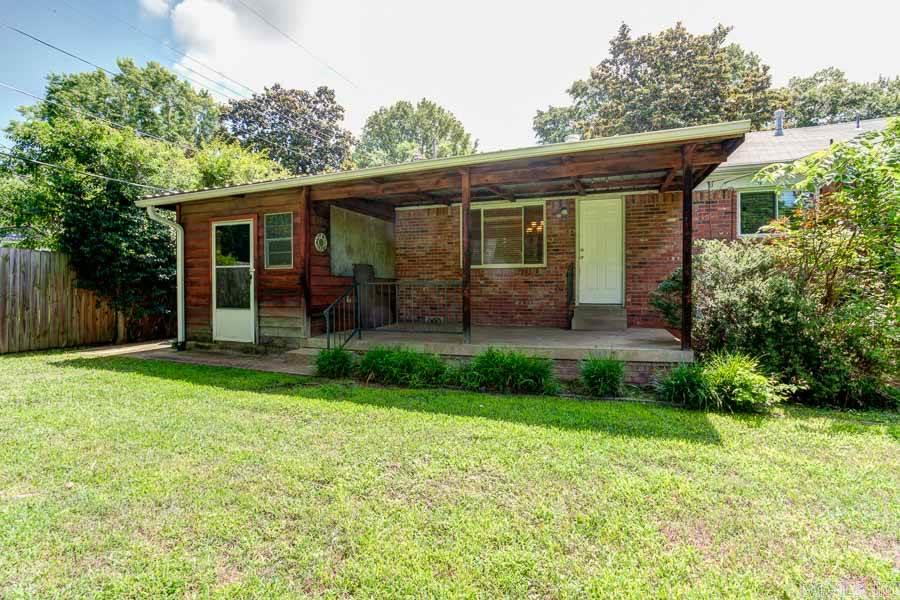 Markham Manor - Residential