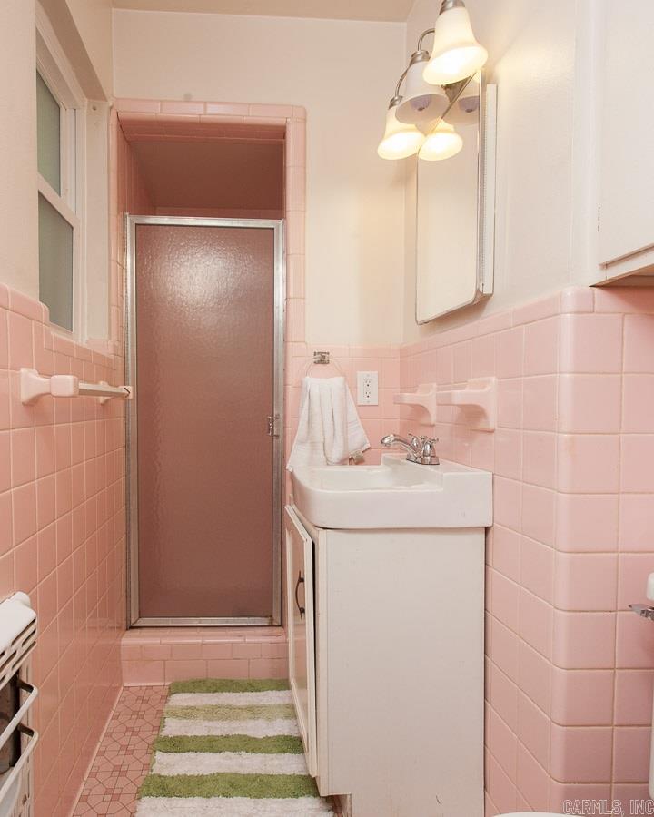 Markham Manor - Residential