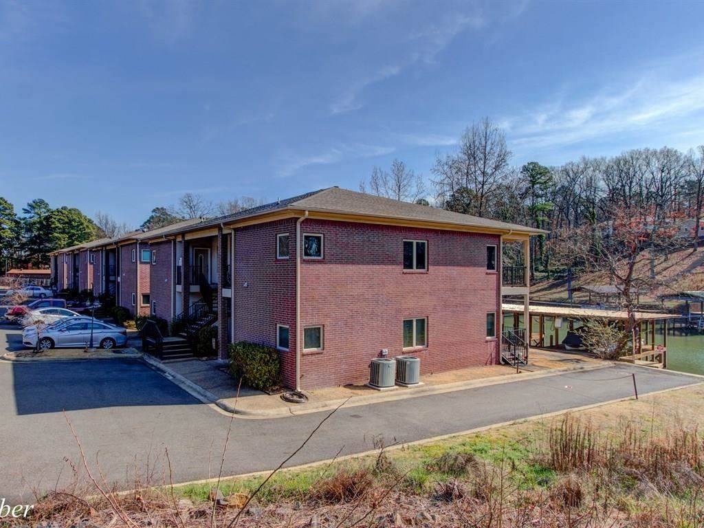 Pier 70 Condominiums - Residential