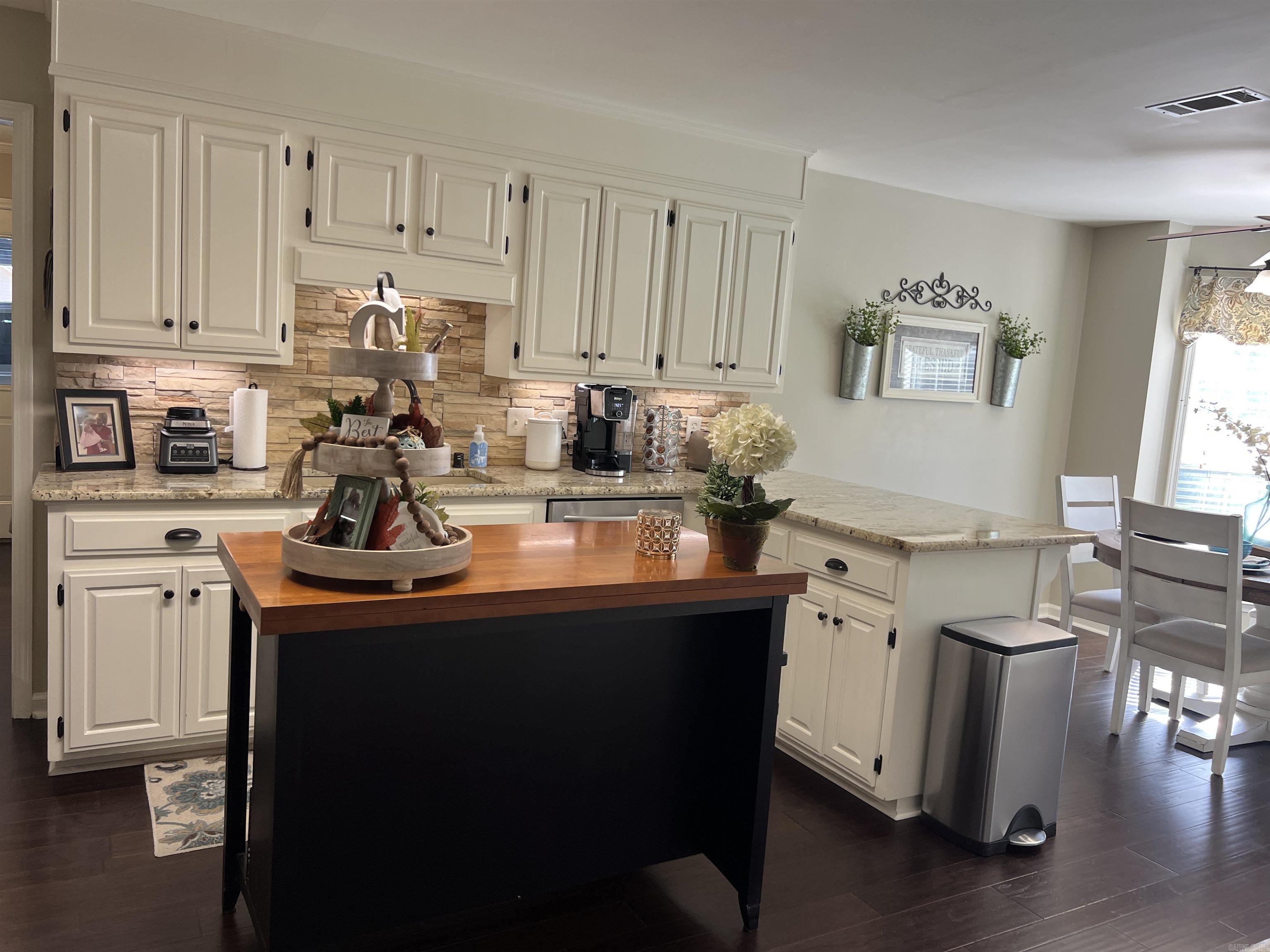 CARGILLS - Residential