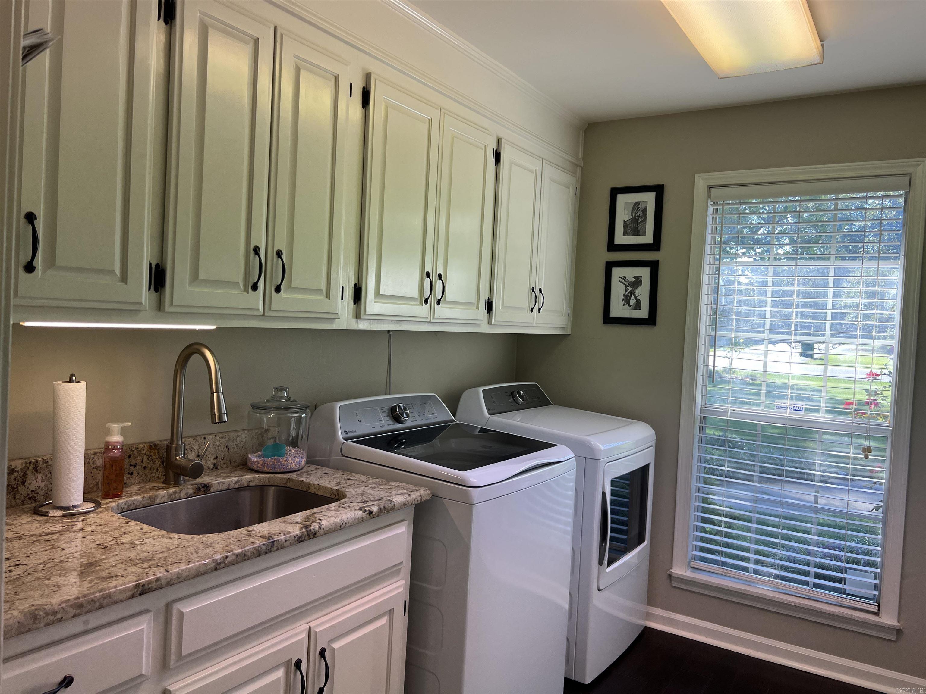 CARGILLS - Residential