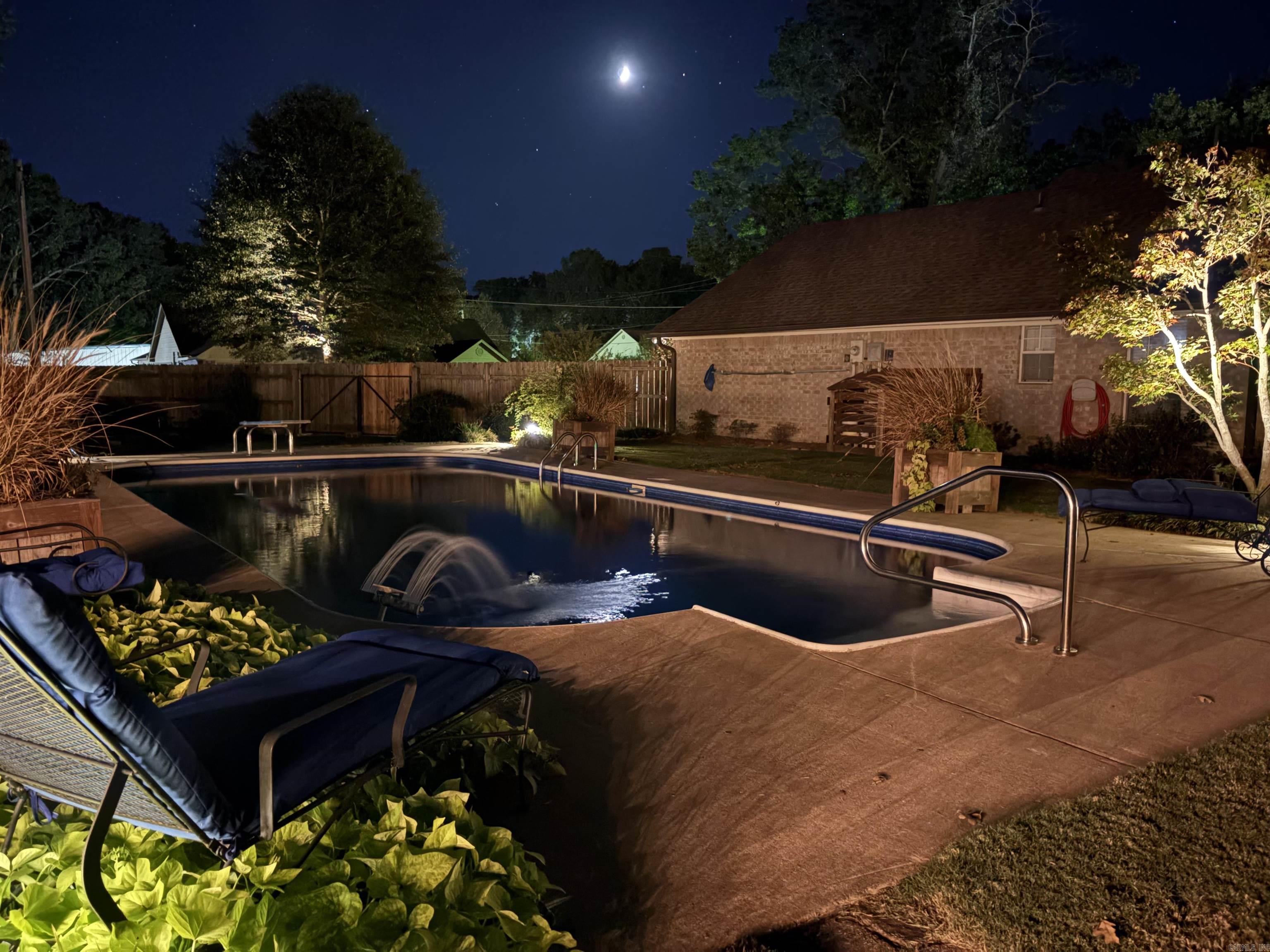 CARGILLS - Residential