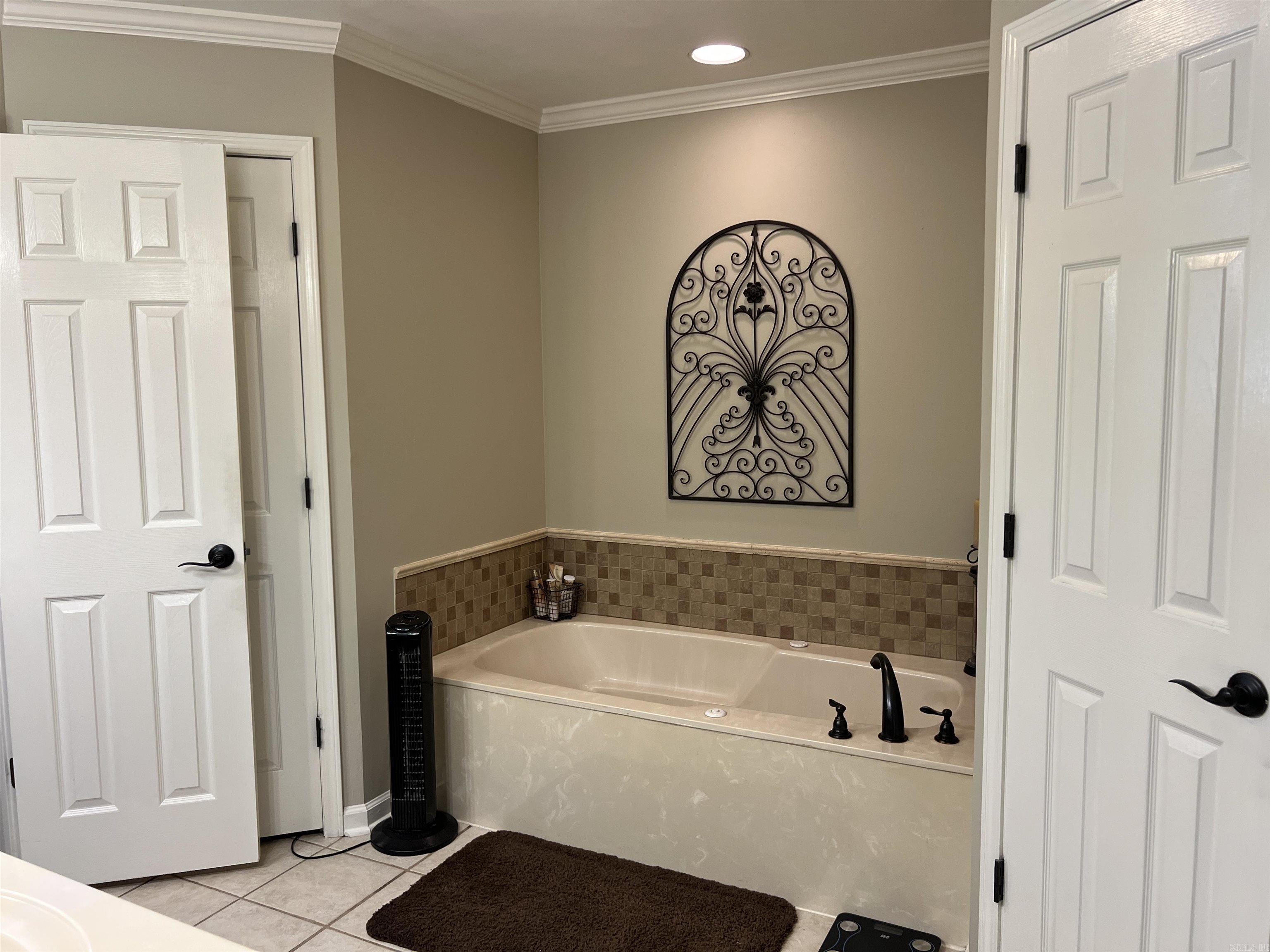CARGILLS - Residential