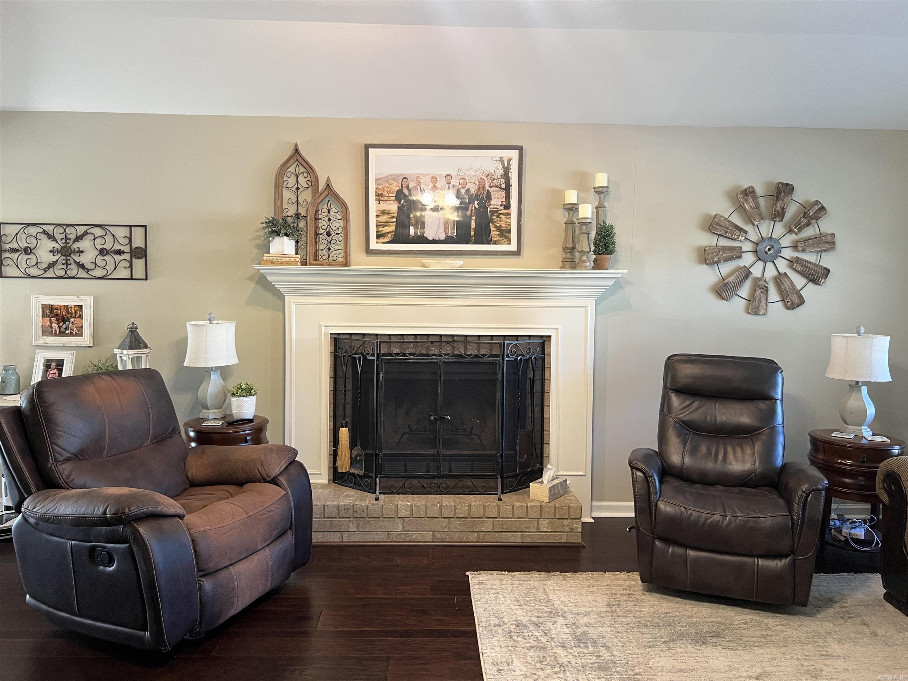 CARGILLS - Residential