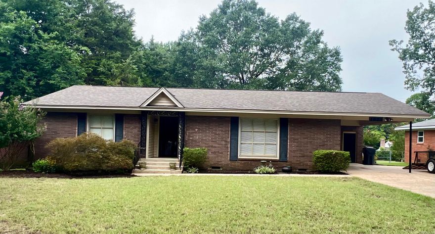 Great new listing located at 1823 James St. in Jonesboro. This precious home has 2 bedrooms, 2 baths, 2 living areas, dining room, kitchen and laundry room.  The back yard is an outdoor entertainers dream with a patio, a deck and beautifully landscaped flower beds.  This home is perfect for a first time home owner or someone ready to downsize. Call to schedule an appointment!