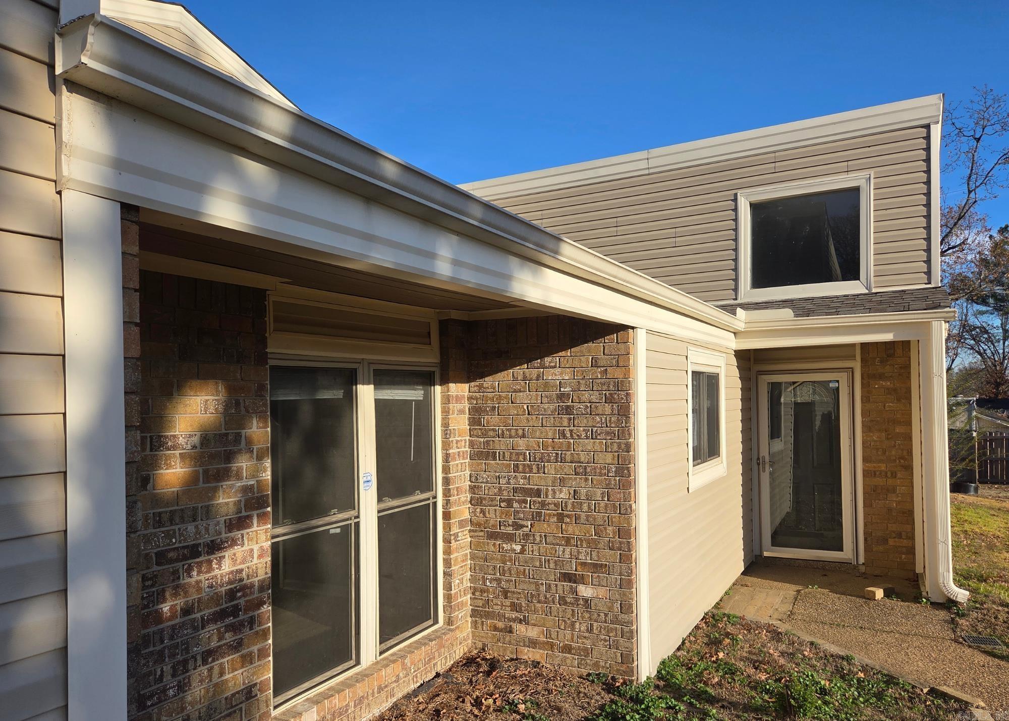 INDIAN HILLS TOWN HOMES - Residential