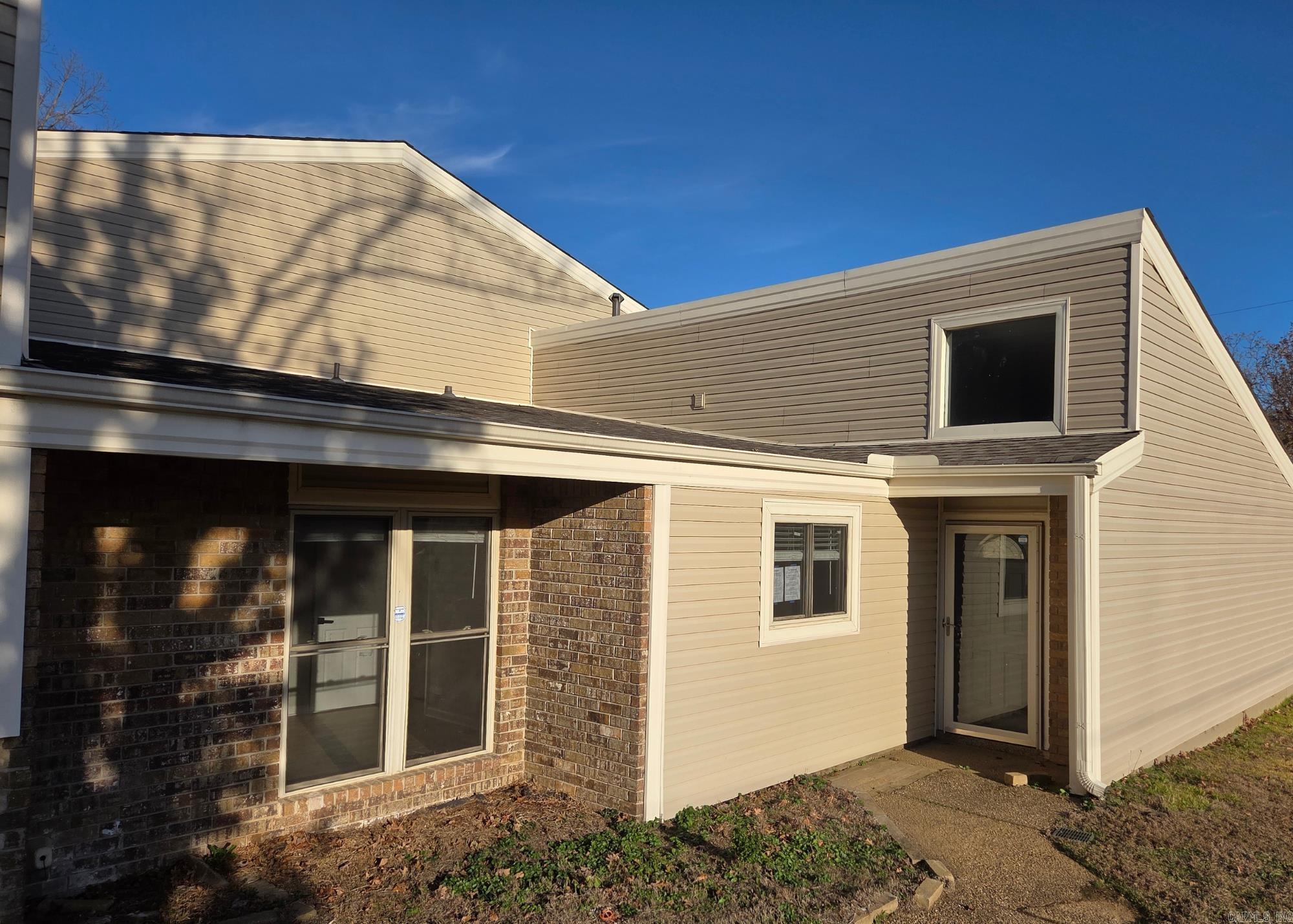 INDIAN HILLS TOWN HOMES - Residential